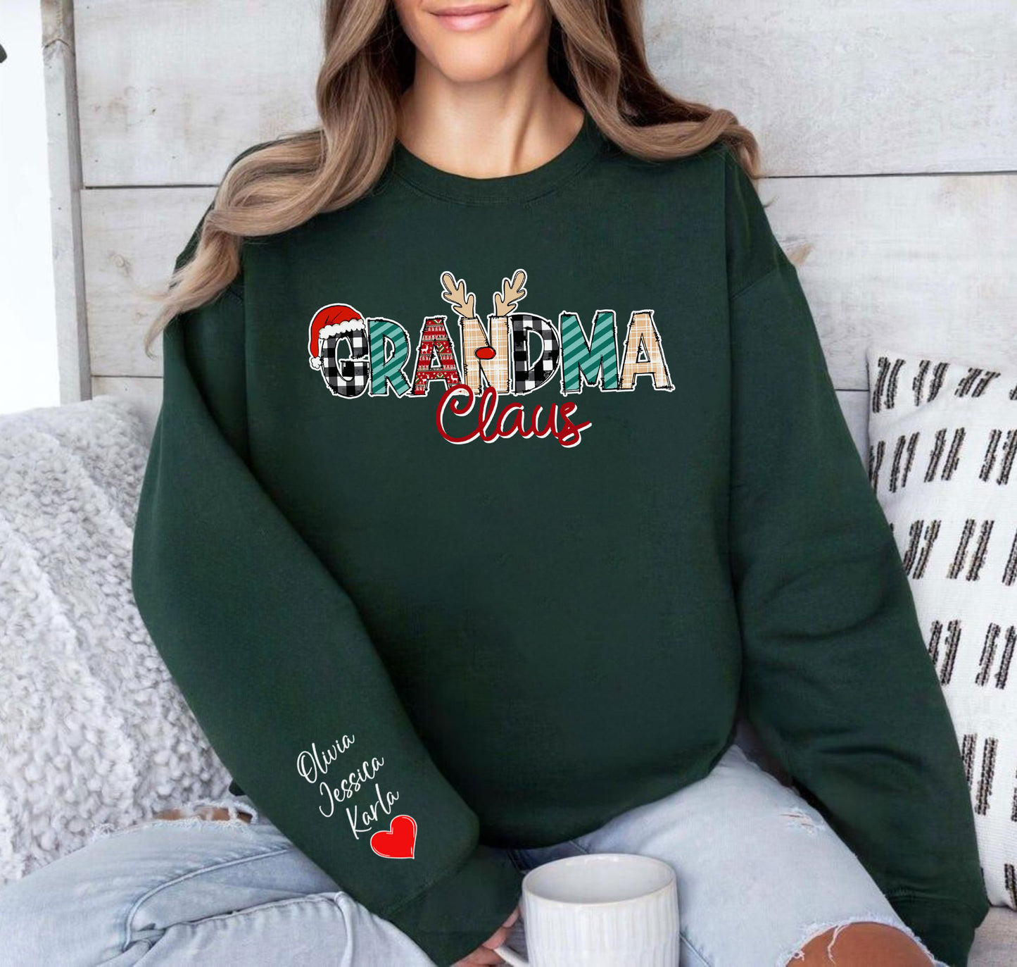 Personalisiertes Weihnachts Grandma Claus Sweatshirt und Hoodie – Weihnachtsgeschenk für Oma