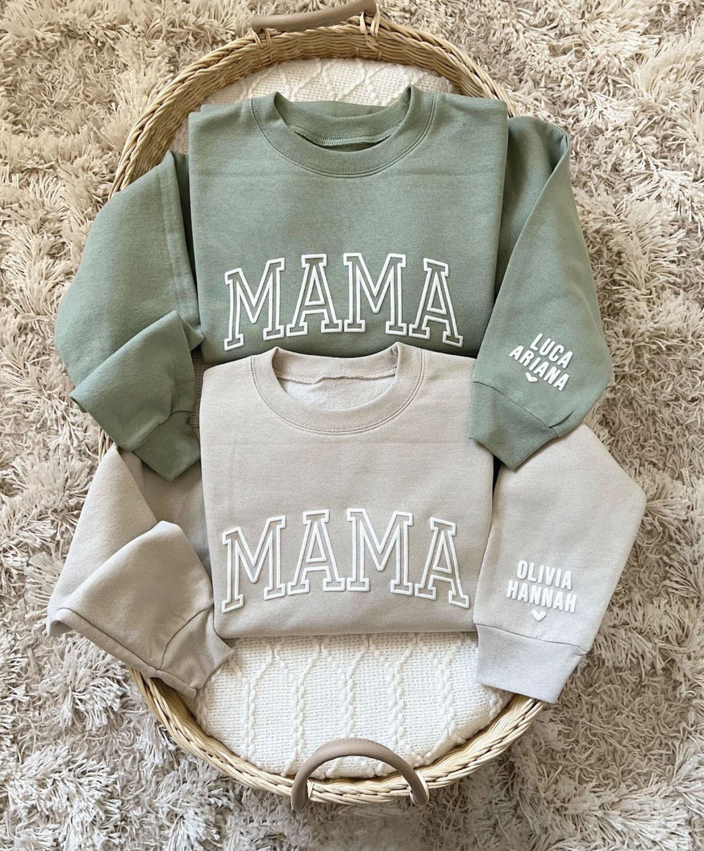 Personalisiertes geprägtes Mama-Sweatshirt mit Namen der Kinder – Geschenk für Mama
