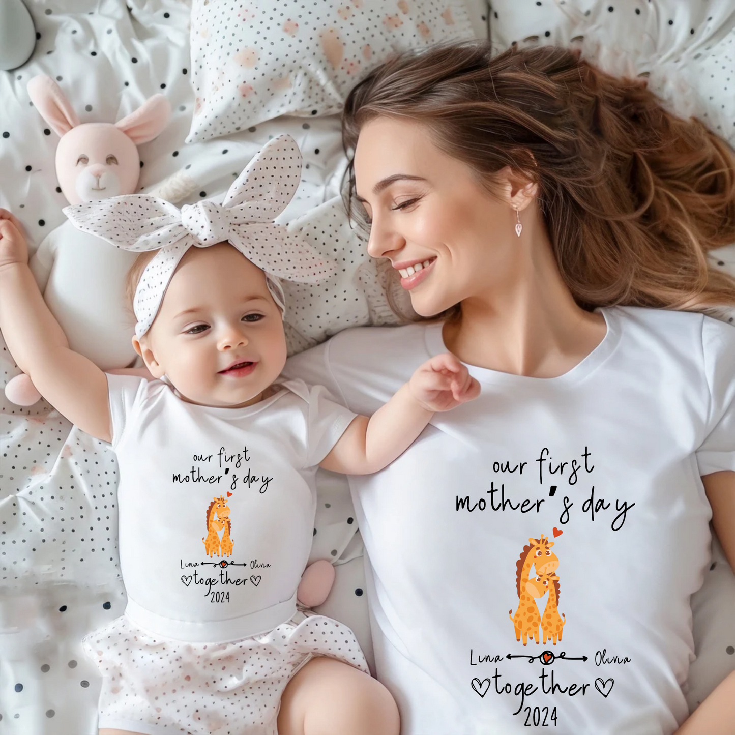 Unser Erster Muttertag Zusammen - Personalisiertes Giraffen-Shirt-Set für Mutter und Baby