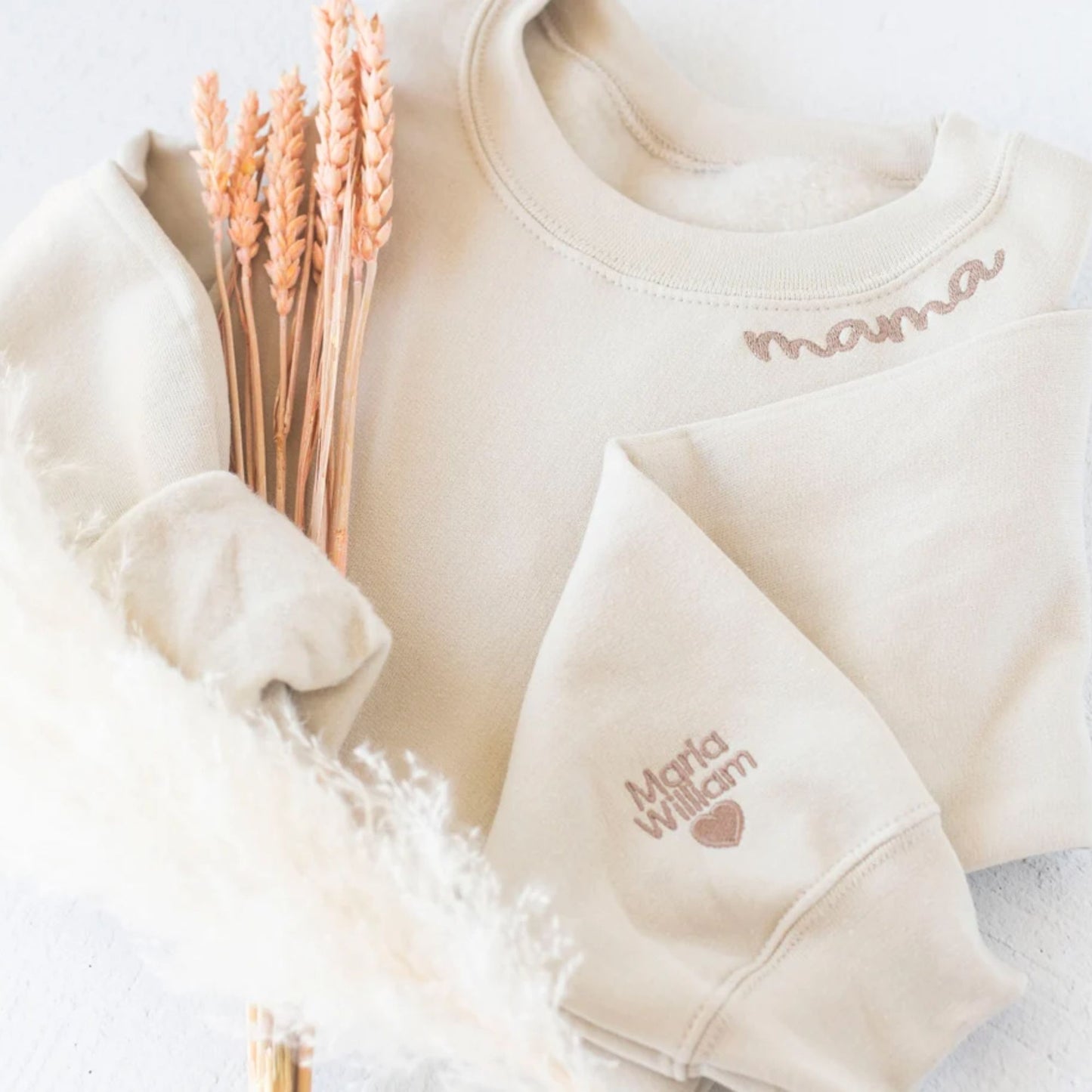 Personalisierter bestickter Mama-Sweatshirt, Mama-Sweatshirt mit Kindernamen