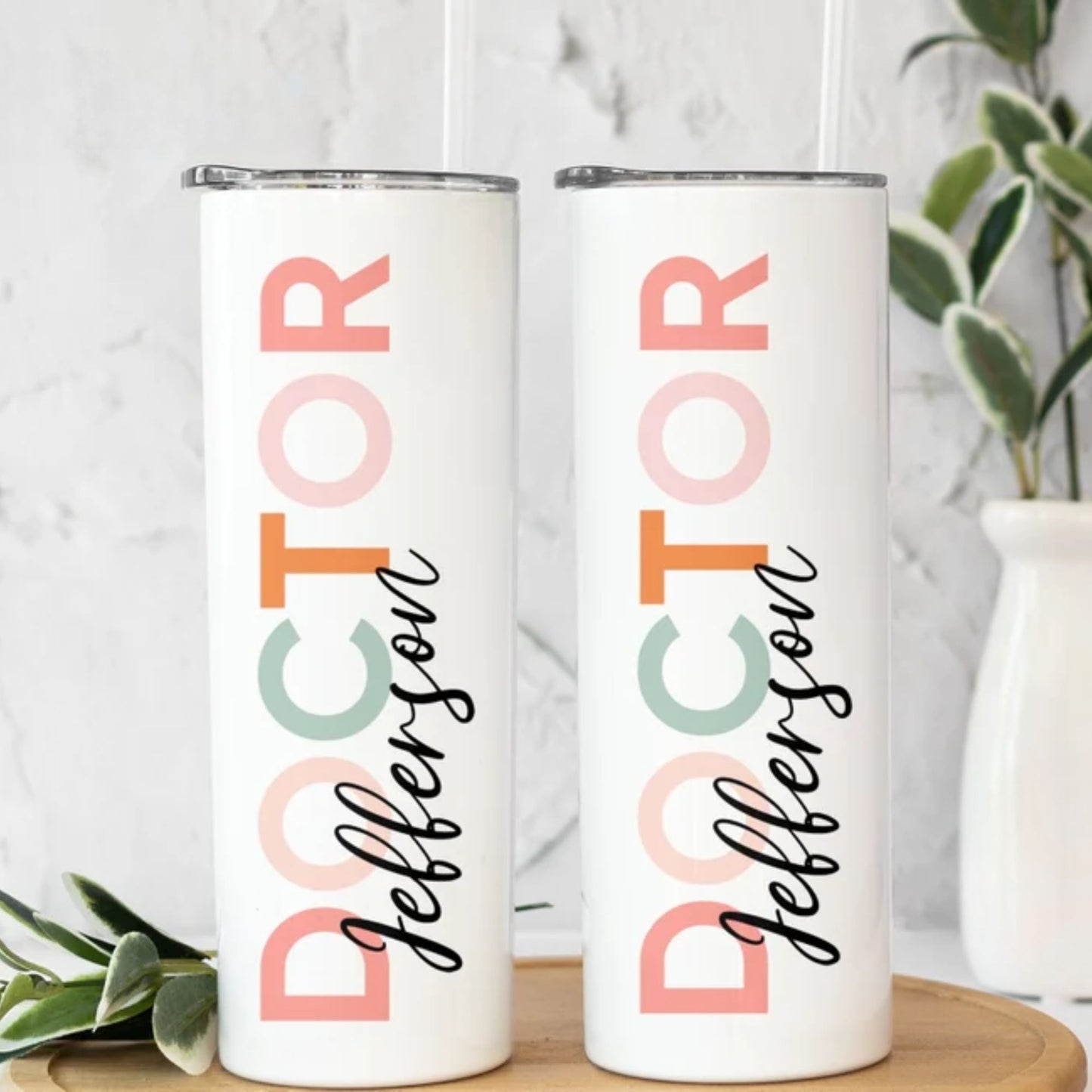 Personalisierter Becher für Ärzte - 20oz Skinny Tumbler für Ärzte