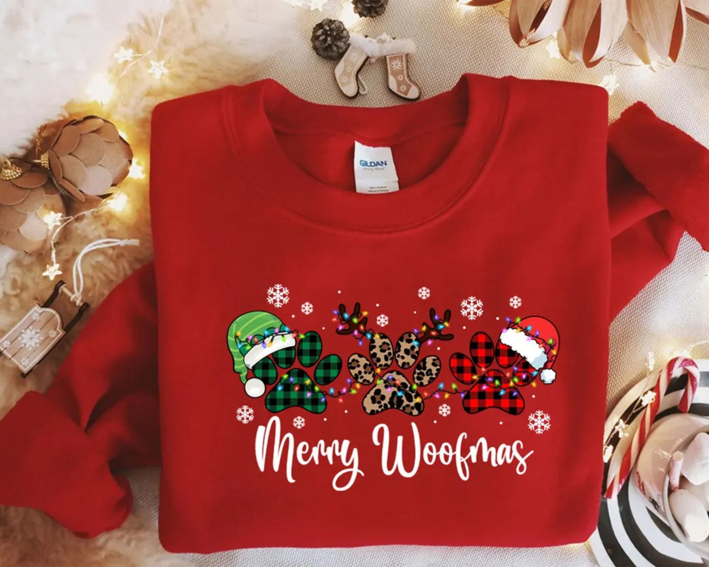 Merry Woofmas Sweatshirt - Weihnachtsgeschenk für Hundefreunde