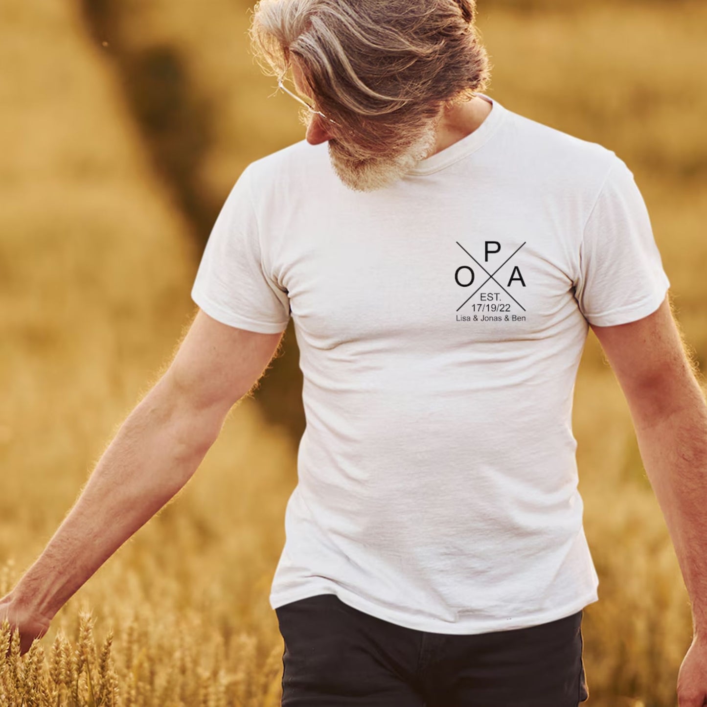 Opa-Stolz: Personalisiertes Shirt mit Namen der Kinder und Geburtsjahr