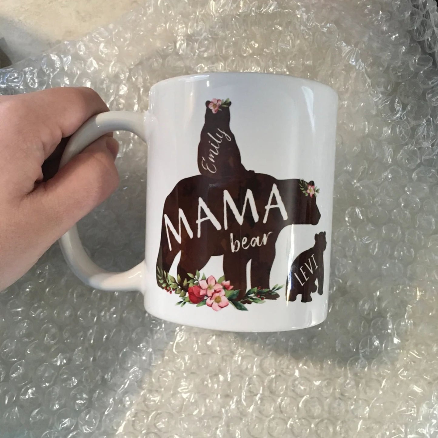 Mama Bär mit ihren Bärchen Kaffeebecher – Personalisierter Bärenfamilien Becher