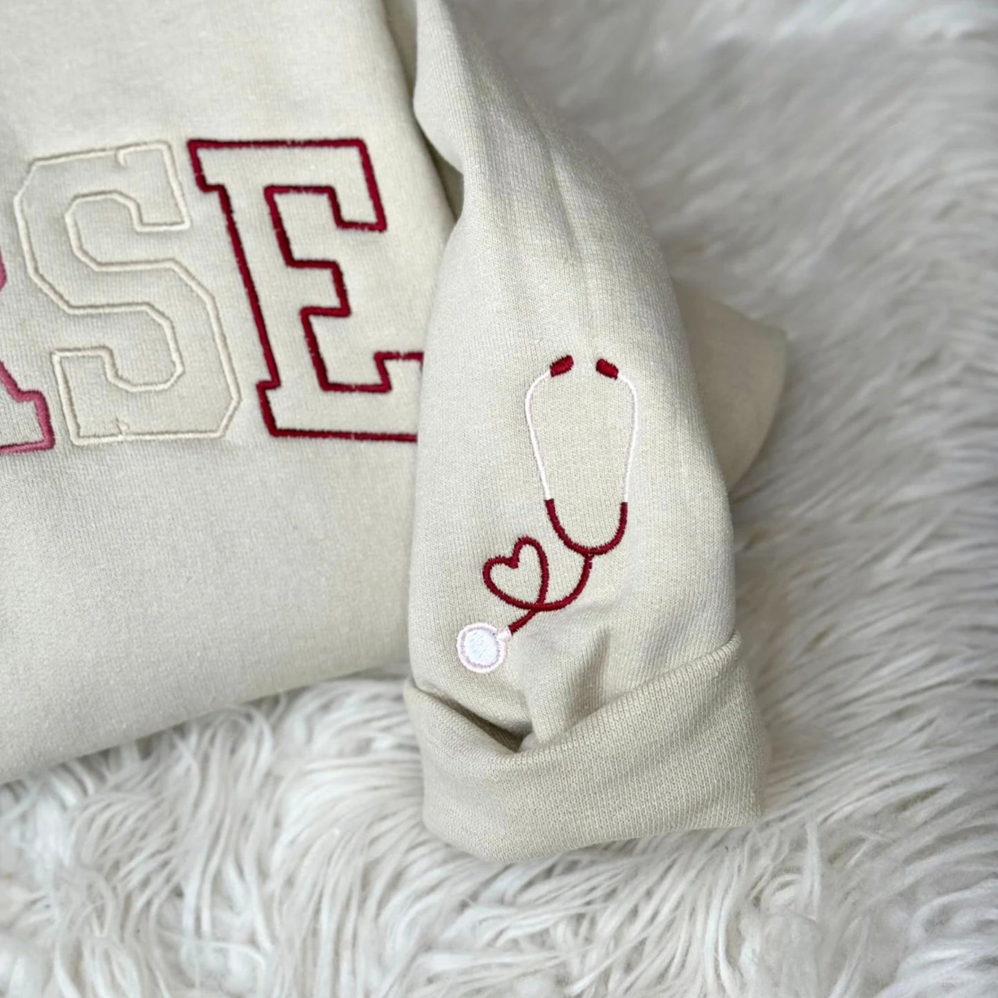 Besticktes Krankenschwester Sweatshirt - Geschenk für Krankenschwester
