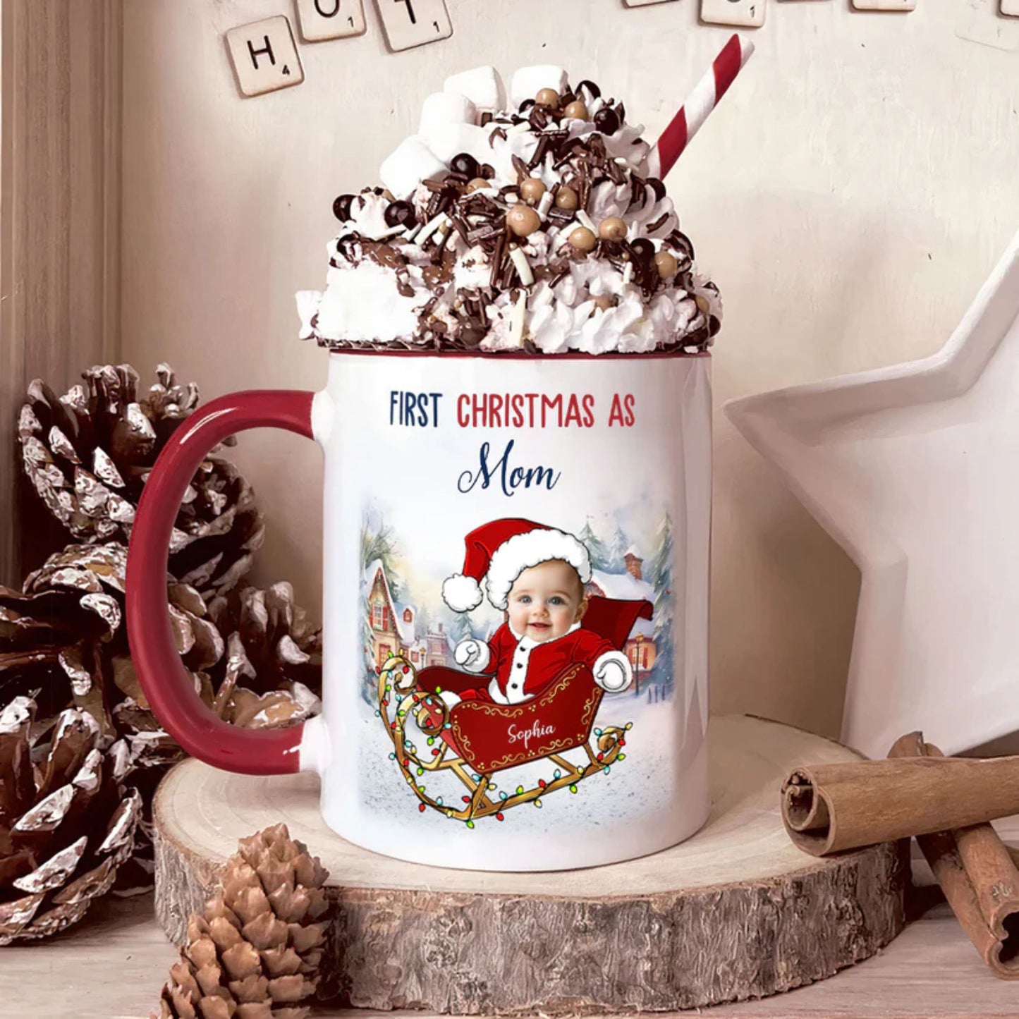 Individuelle Tasse mit Foto: Gesicht auf Santas Schlitten mit "Erstes Weihnachten als Mama" - Personalisierte Foto-Tasse