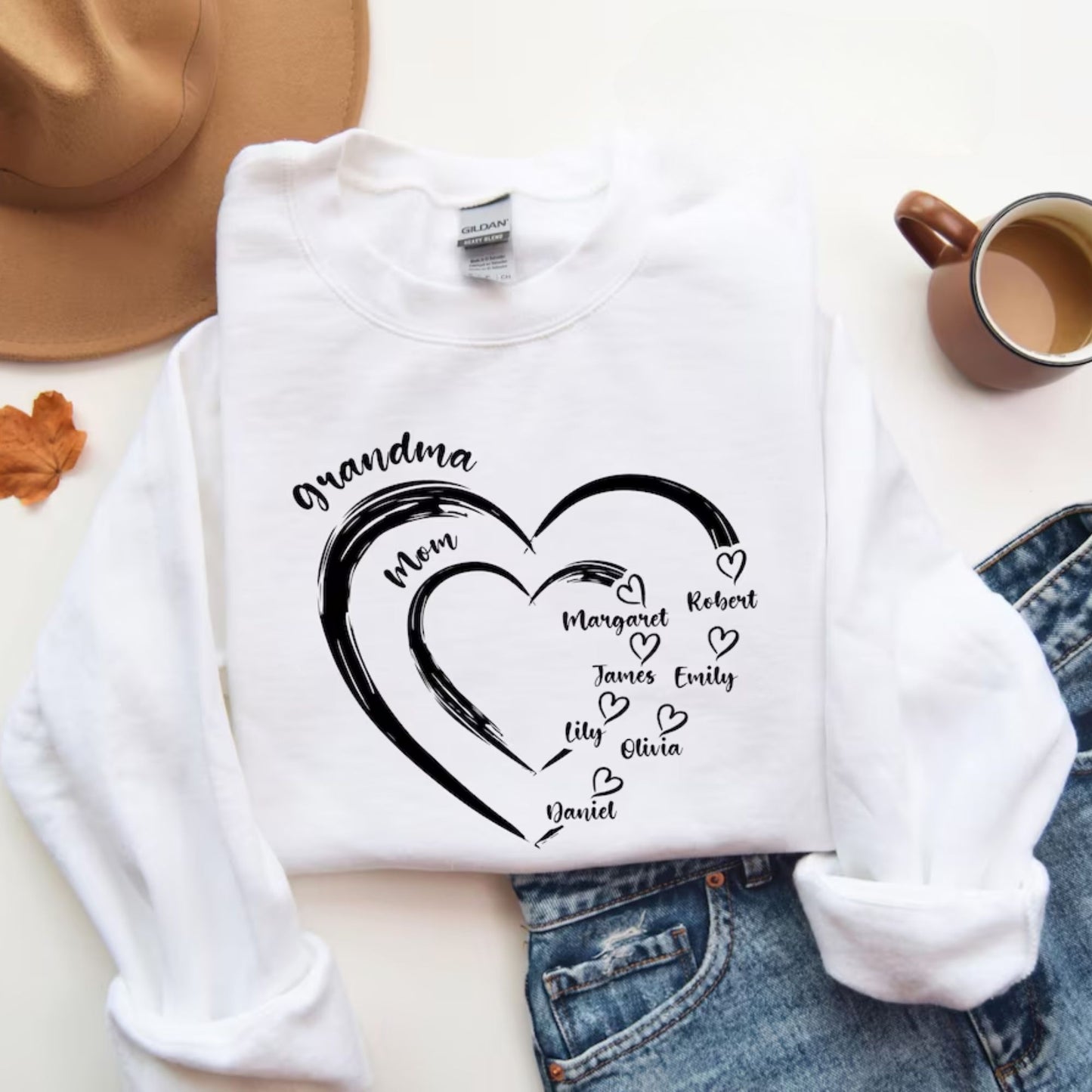 Personalisiertes Oma-Herz Sweatshirt mit den Namen der Enkelkinder, Geschenk für Oma