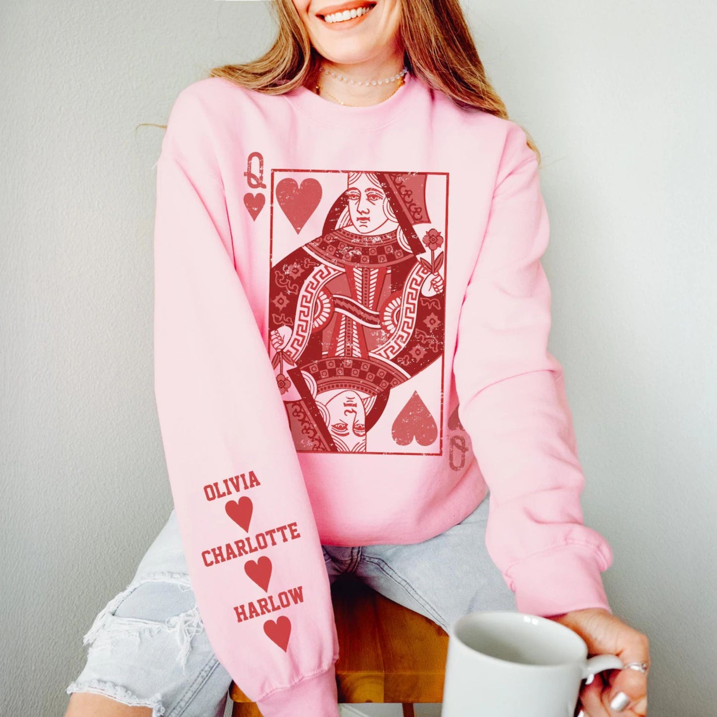 "Queen of Hearts" Personalisiertes Valentinstag-Sweatshirt, Individuelles Geschenk für Mama