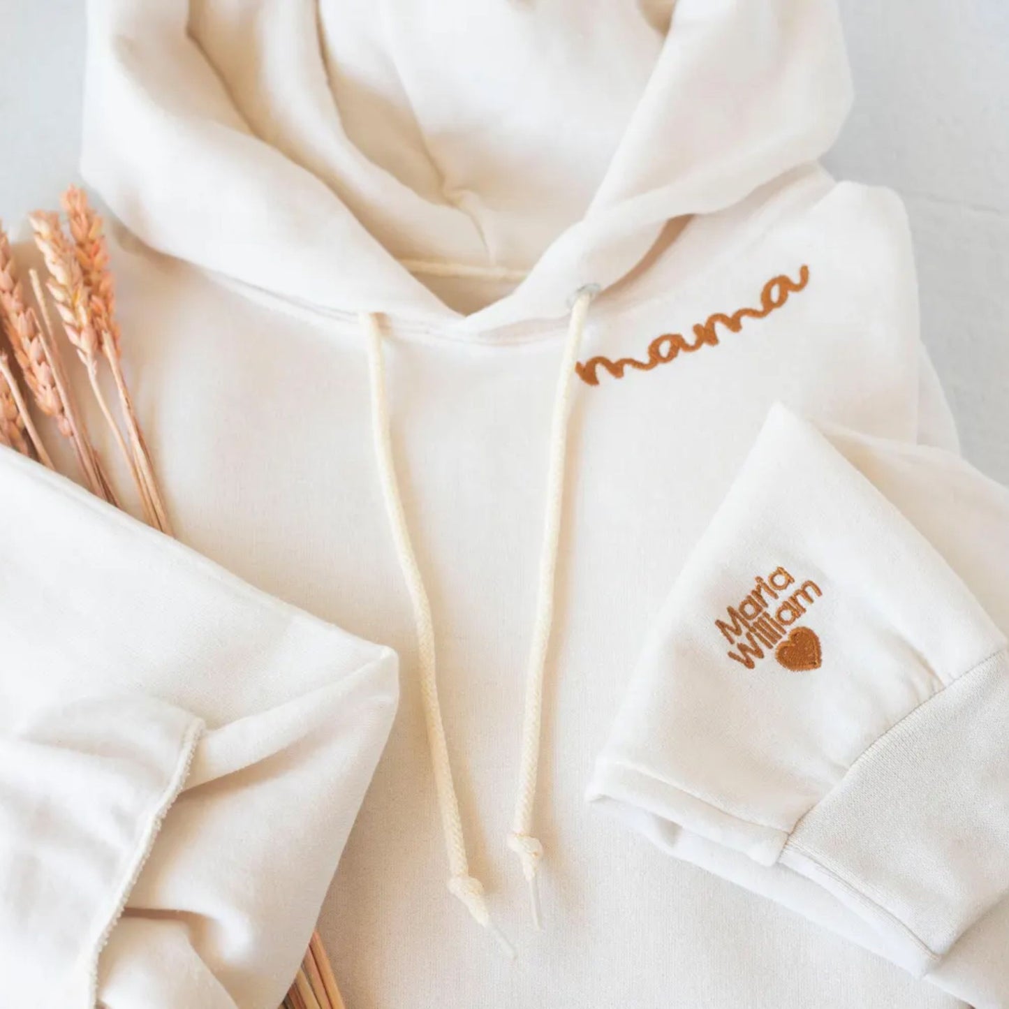 Personalisierter bestickter Mama-Sweatshirt, Mama-Sweatshirt mit Kindernamen