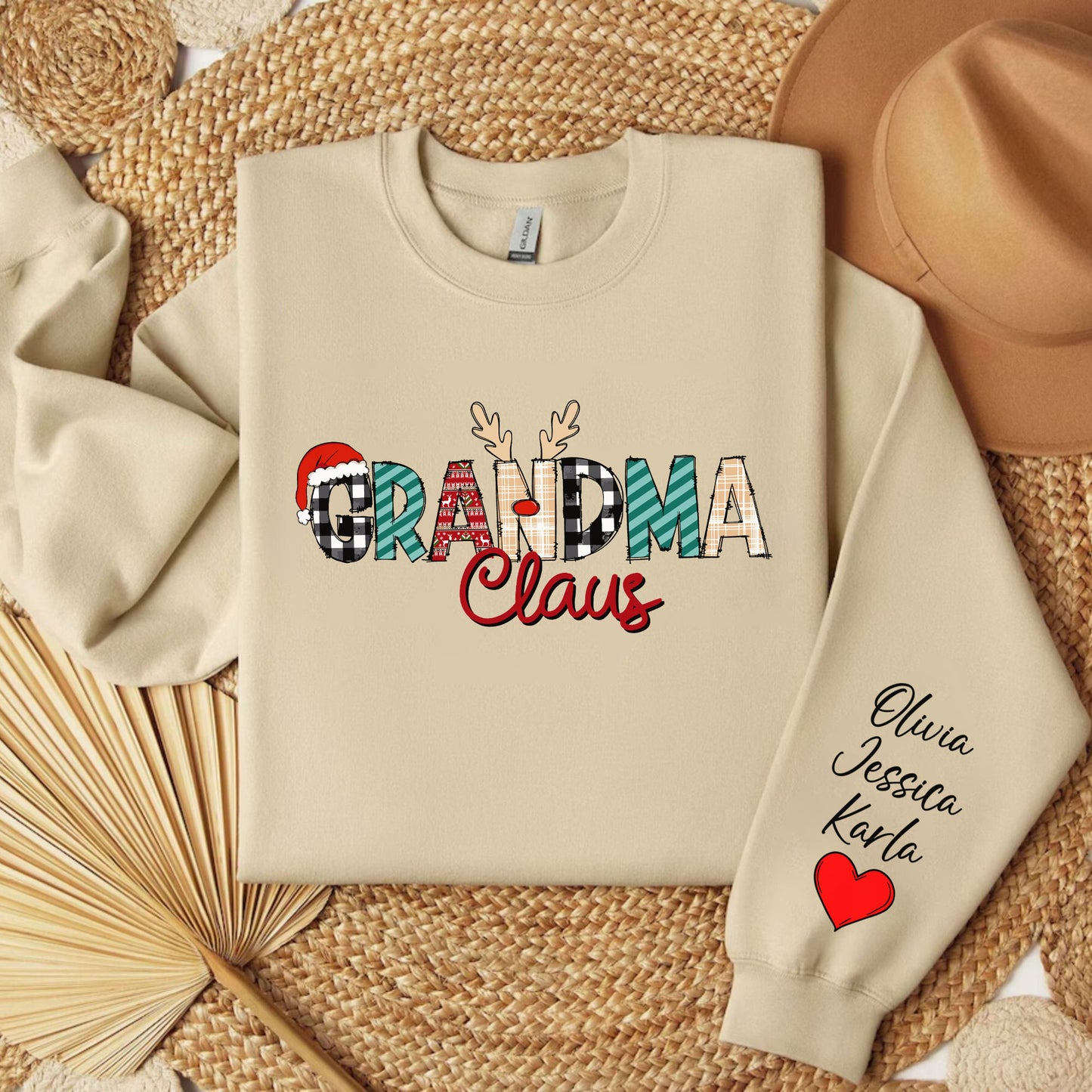 Personalisiertes Weihnachts Grandma Claus Sweatshirt und Hoodie – Weihnachtsgeschenk für Oma