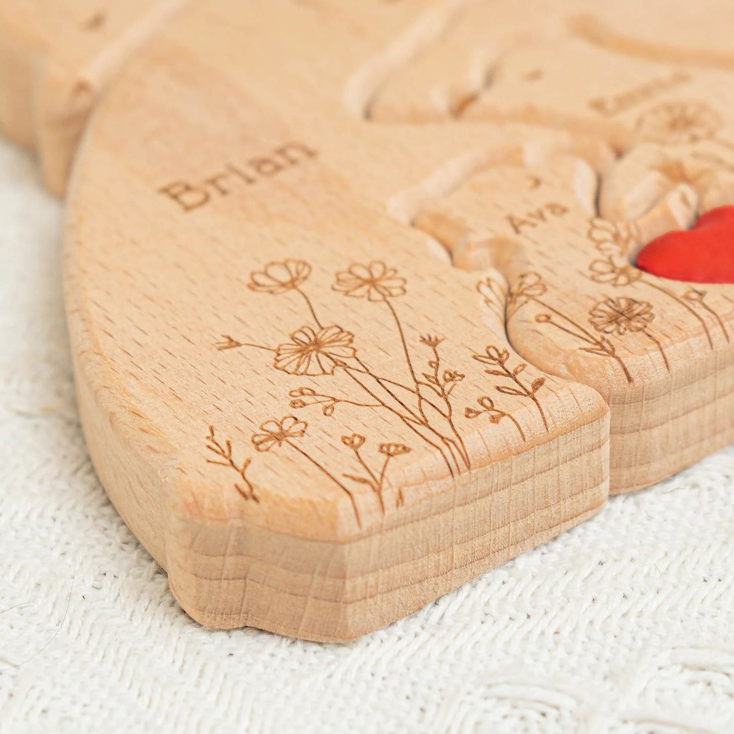 Umarmende Bärenfamilie Blumen-Version - Personalisierbares Holzpuzzle der Bärenfamilie