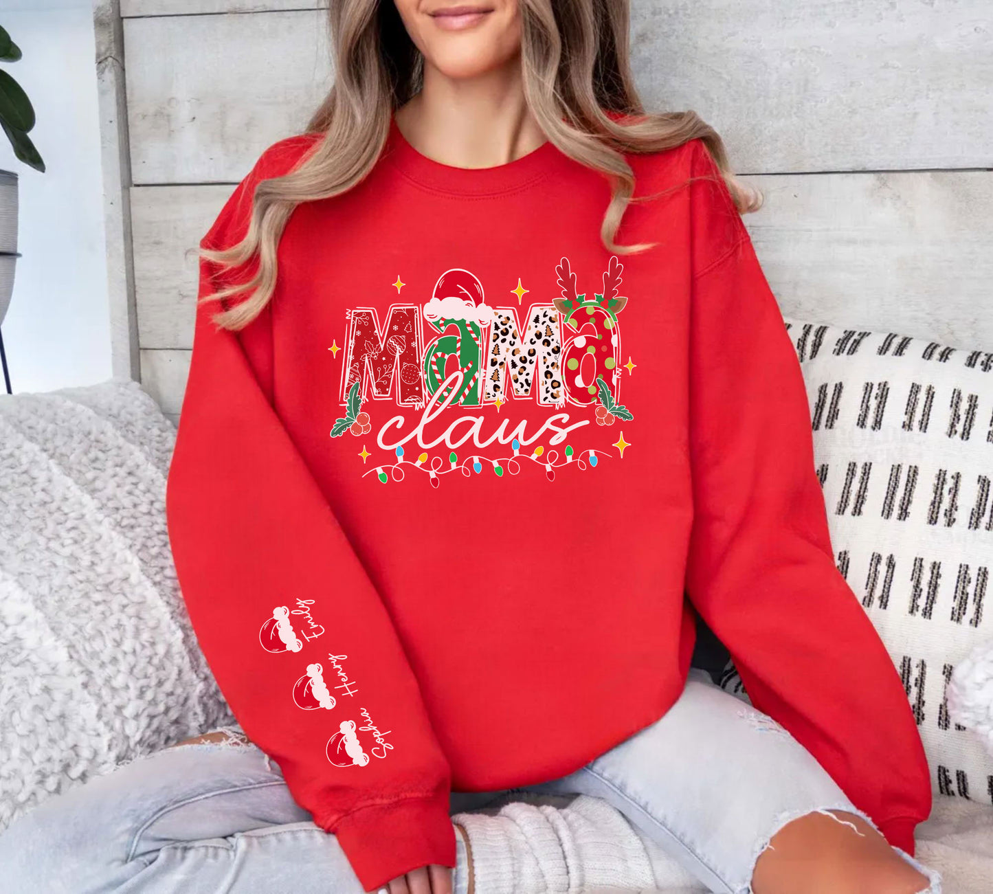Personalisierter Mama Claus Sweatshirt mit Namen der Kinder auf dem Ärmel - Weihnachtsgeschenk für Mama