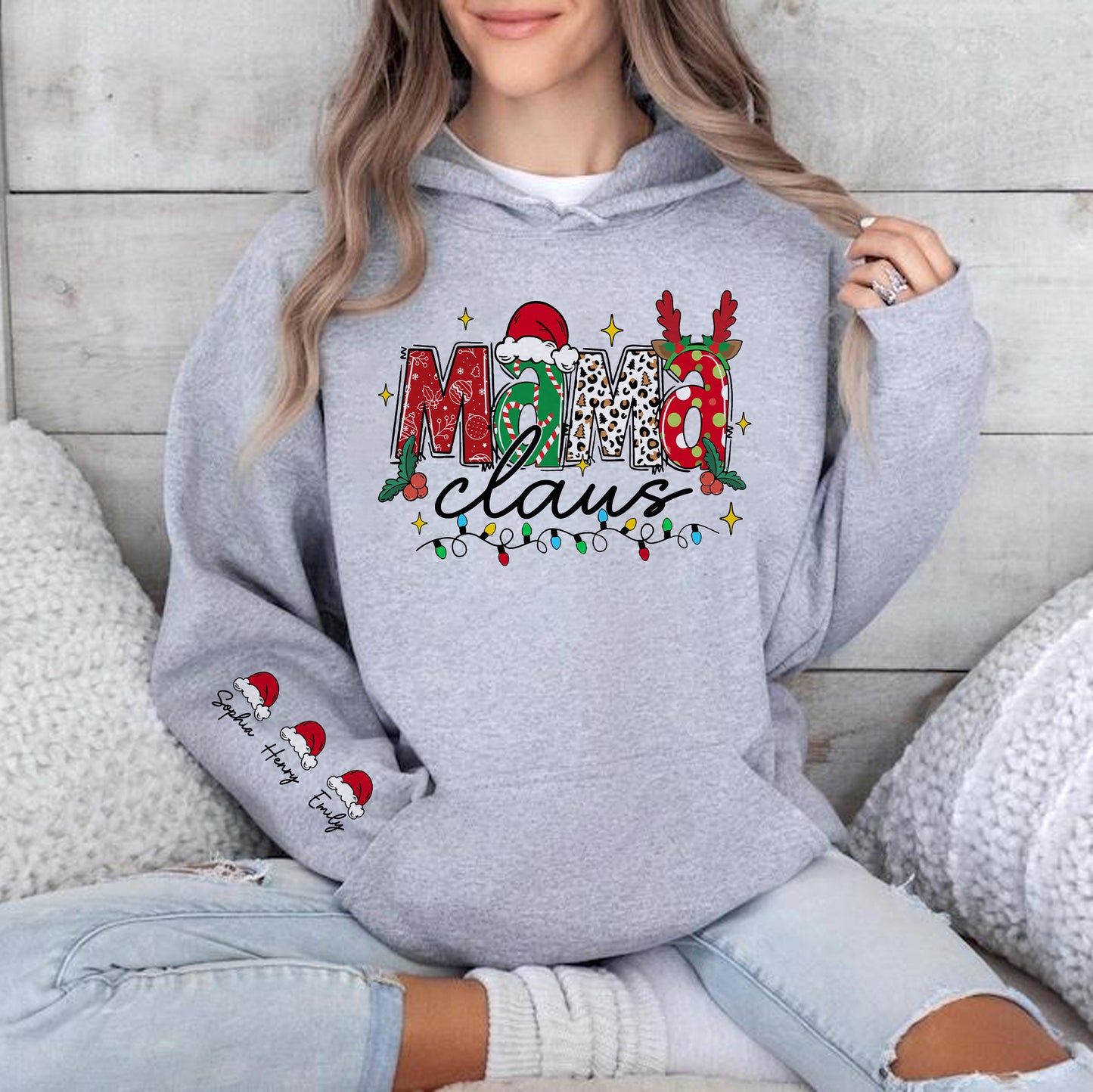 Personalisierter Mama Claus Sweatshirt mit Namen der Kinder auf dem Ärmel - Weihnachtsgeschenk für Mama
