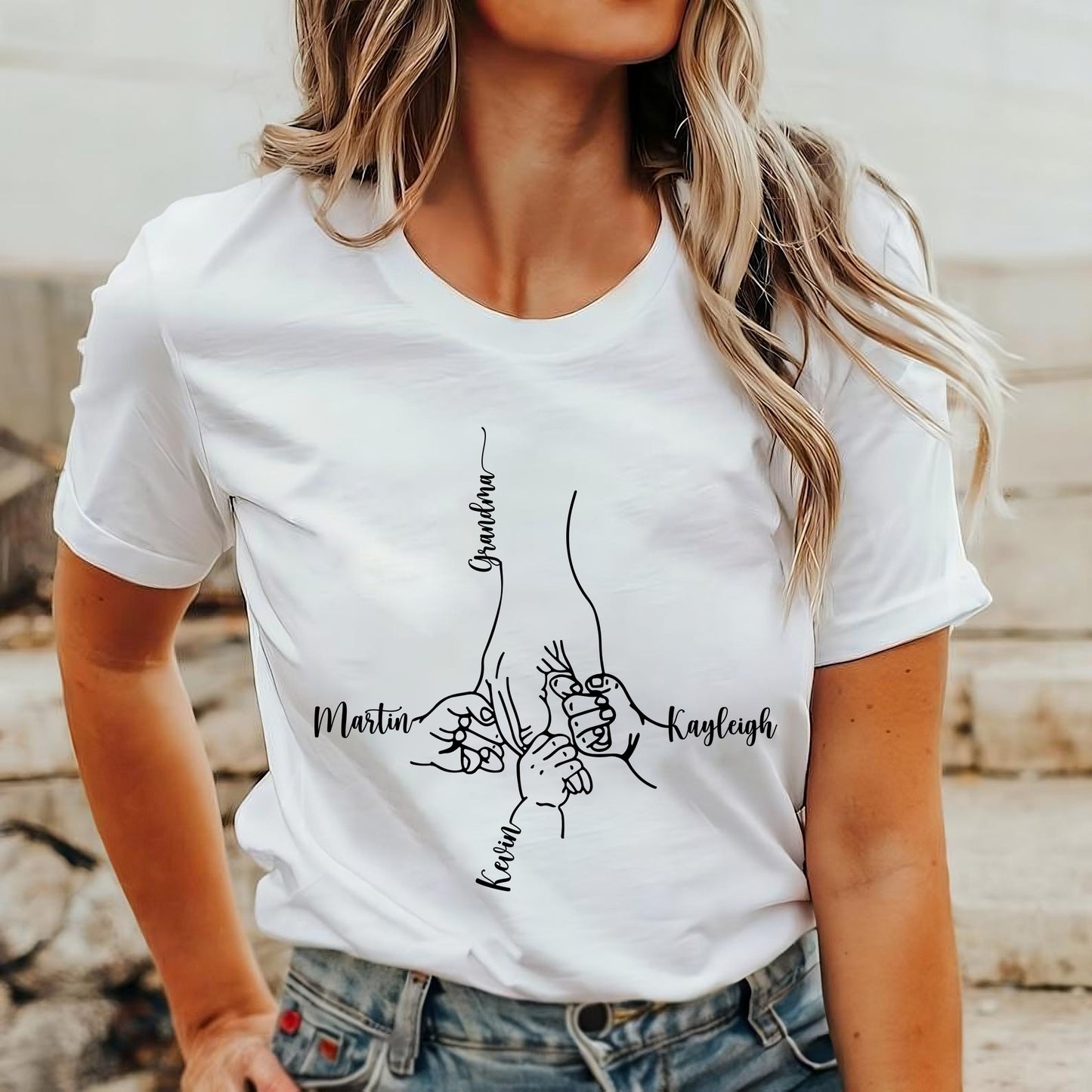 Personalisiertes Oma,Mama und Enkelkinderhände Unisex Shirt, Muttertagsgeschenk