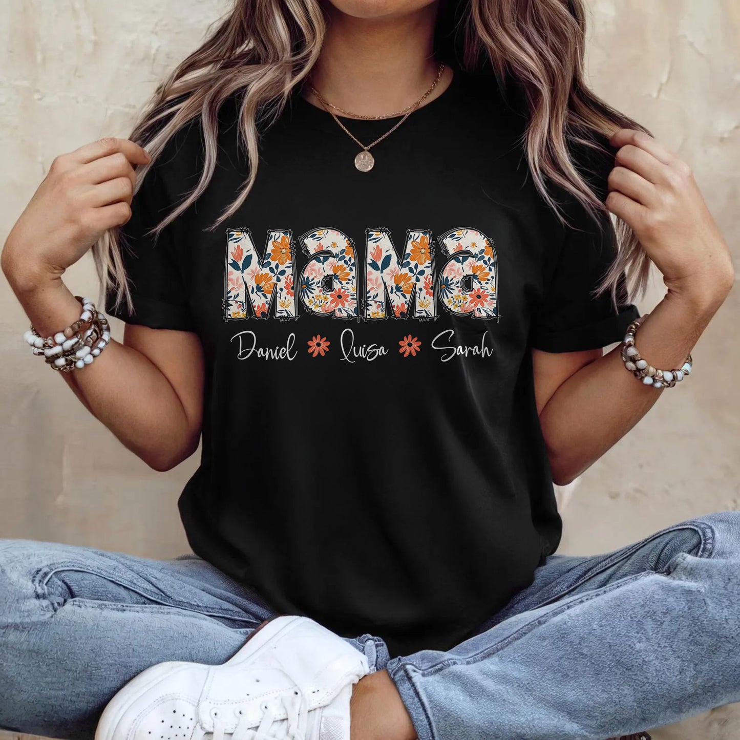 Personalisiertes Blumen-Mama-Shirt mit Kindernamen, Individuelles Mama-Sweatshirt
