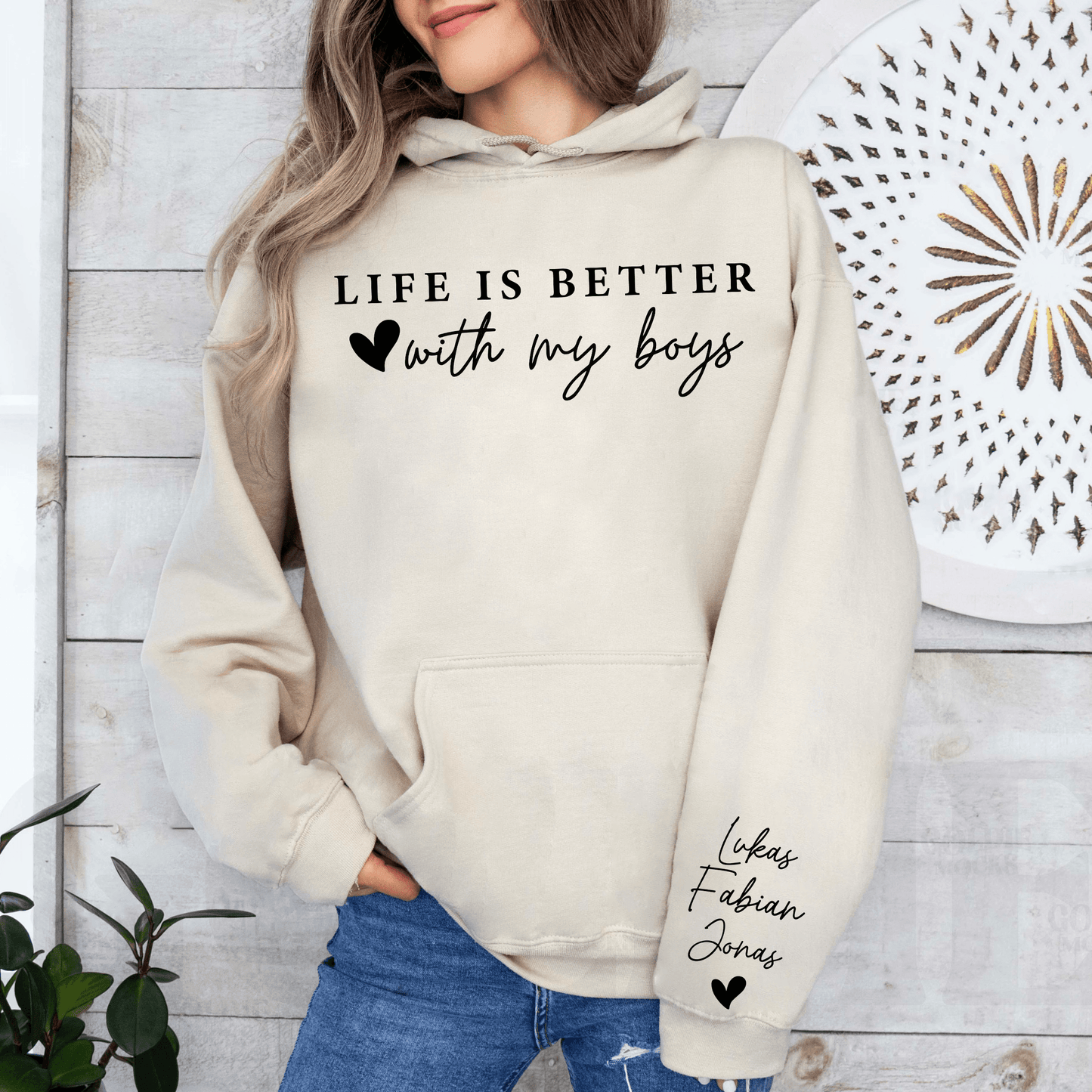 Besser mit meinen Jungs – Personalisiertes Herzgeschenk für Mütter - GiftHaus