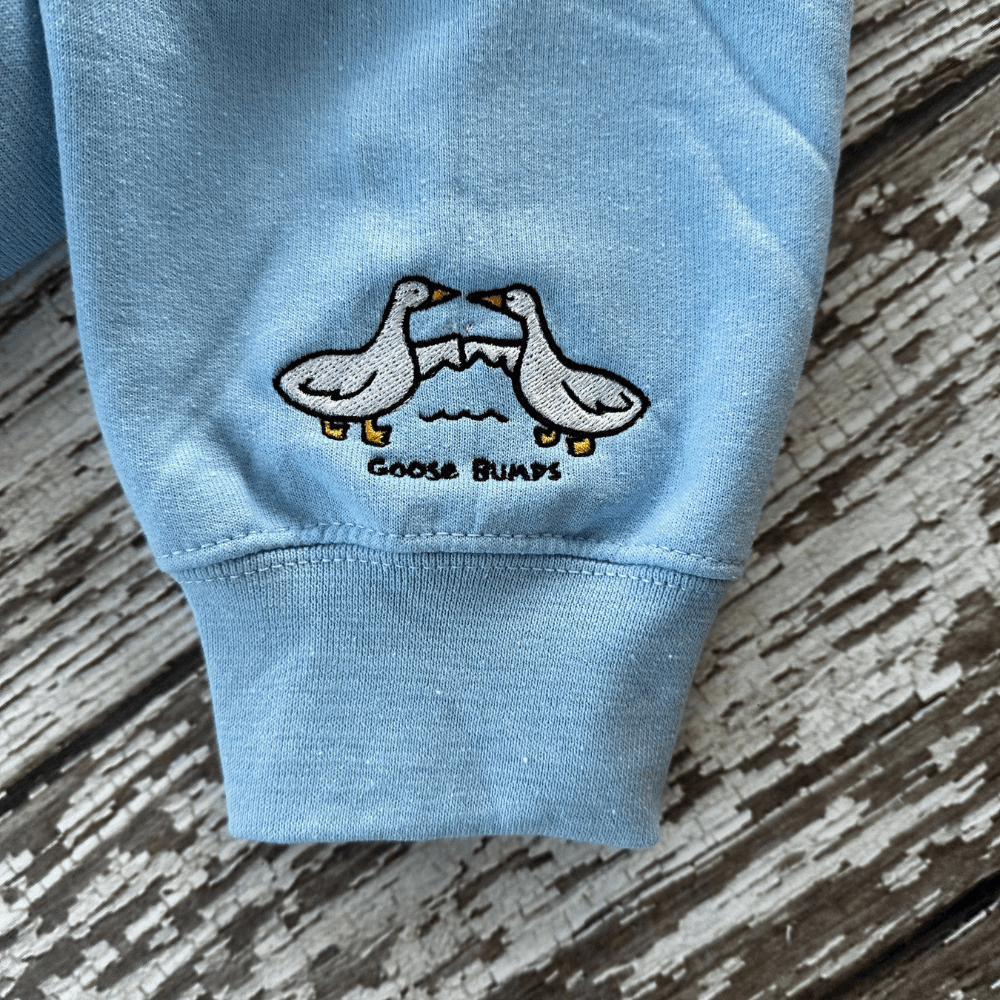 Bestickter Gänsehaut-Hoodie - GiftHaus