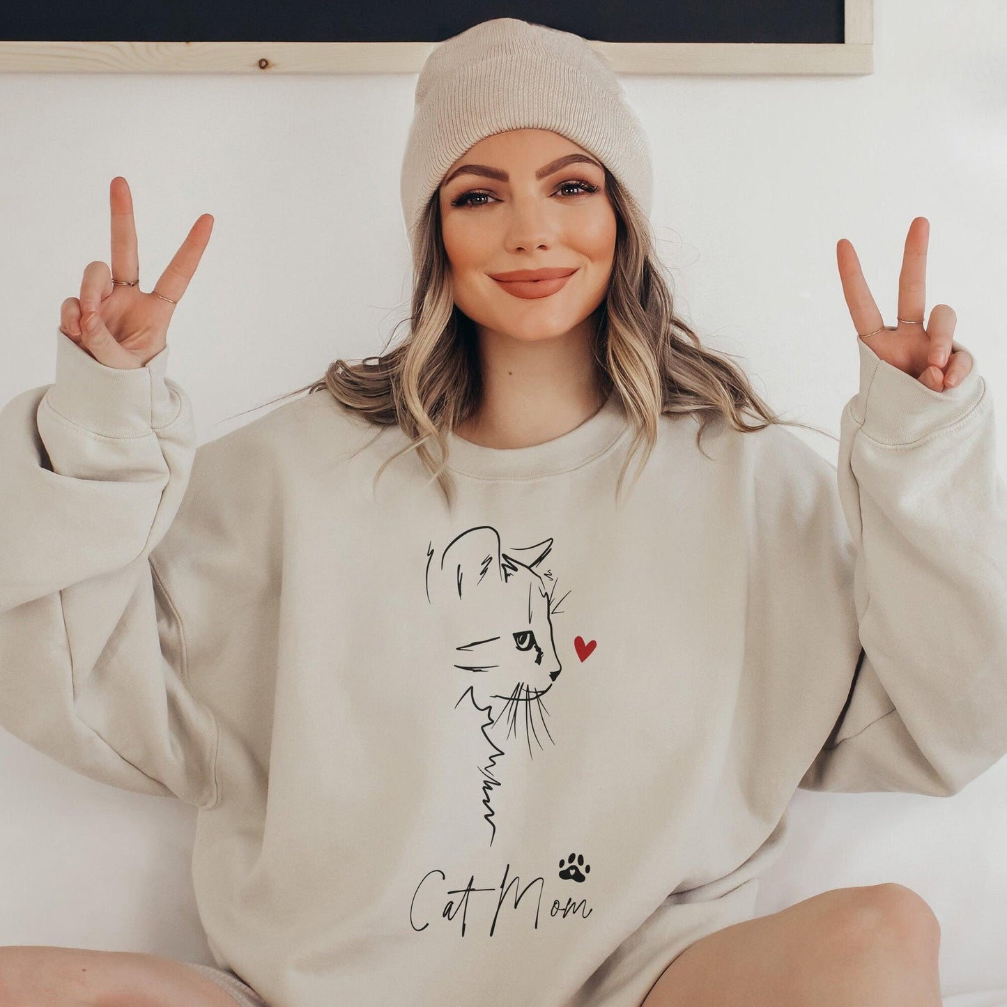 Cat Mom Chic Sweatshirt - Geschenk für Katzenliebhaber - GiftHaus