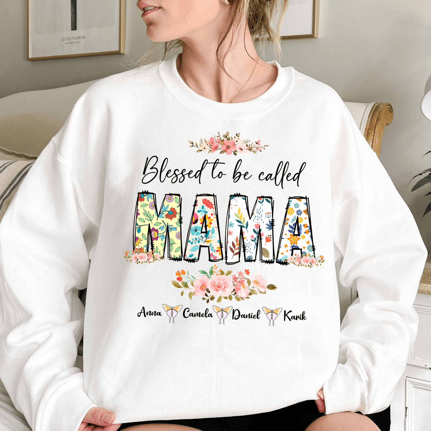 "Gesegnet Mama" Sweatshirt - Personalisiertes Geschenk - GiftHaus