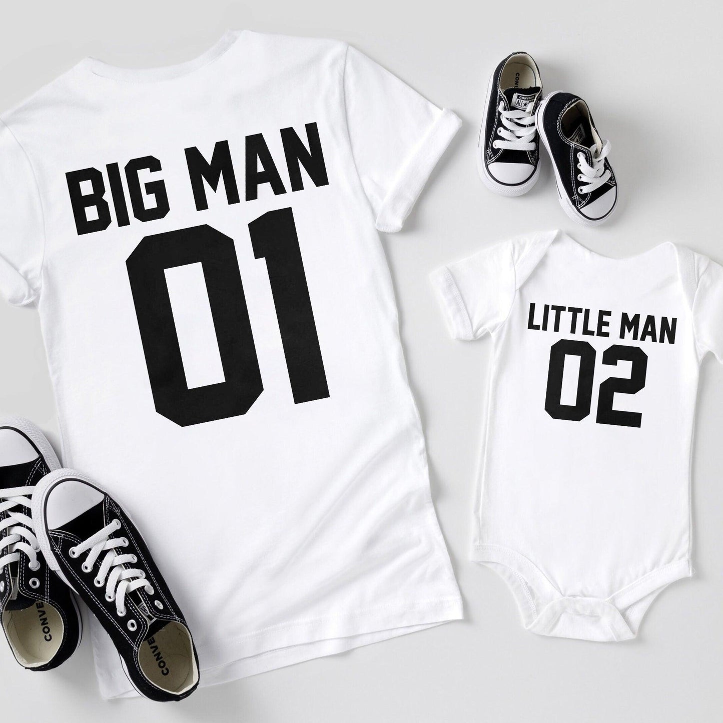 Großer Mann & Kleiner Mann - Personalisierte T-Shirts für Vate - GiftHaus