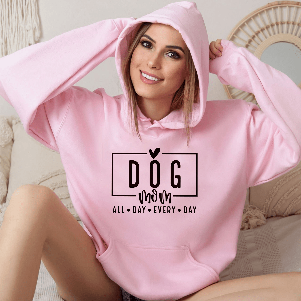 Hundemama - jeden Tag, den ganzen Tag Sweatshirt, Geschenk für Hundemama - GiftHaus