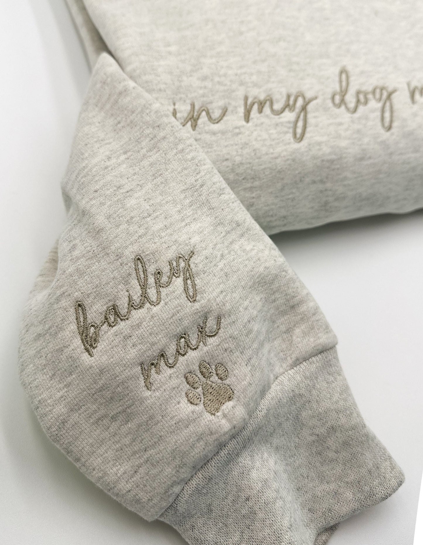 Personalized Dog Mom Shirt with Dog's Name – Perfect Gift for Dog Lovers