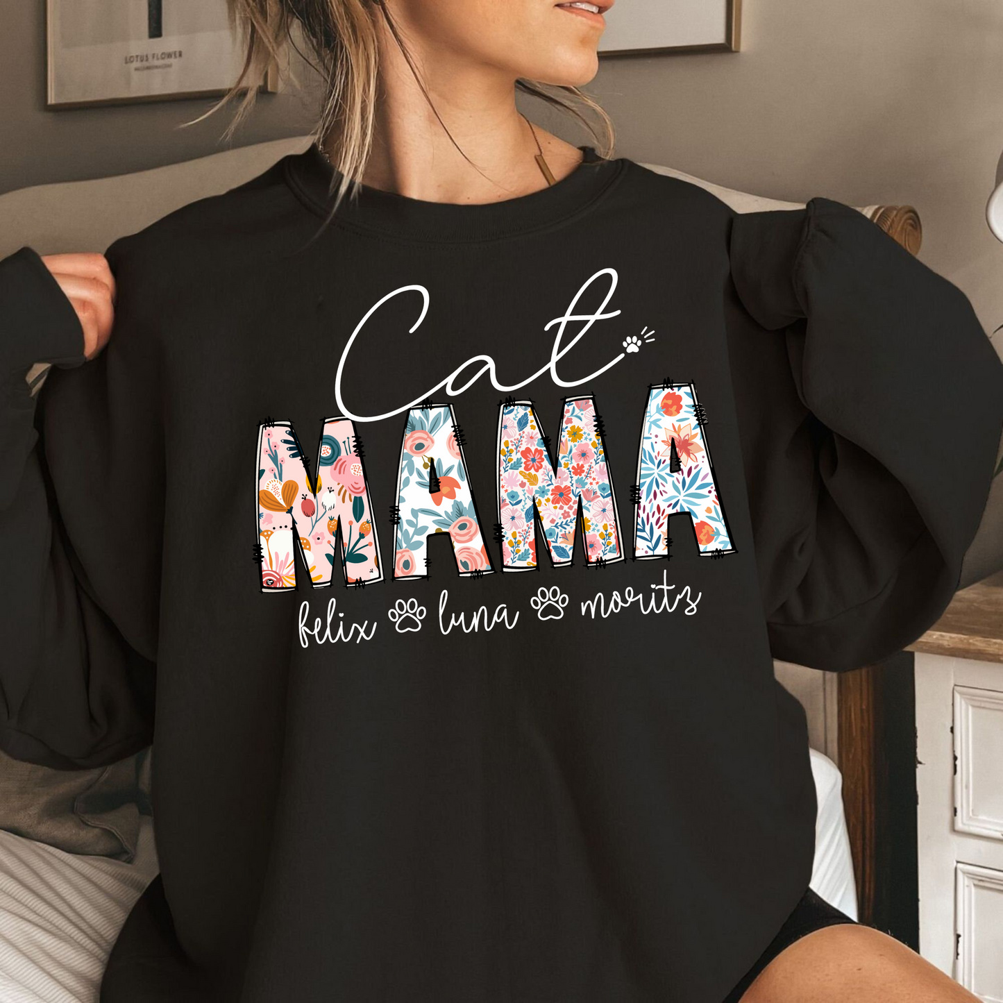 Katzenmama Blütenzauber - Liebevolle Personalisierung für Sie