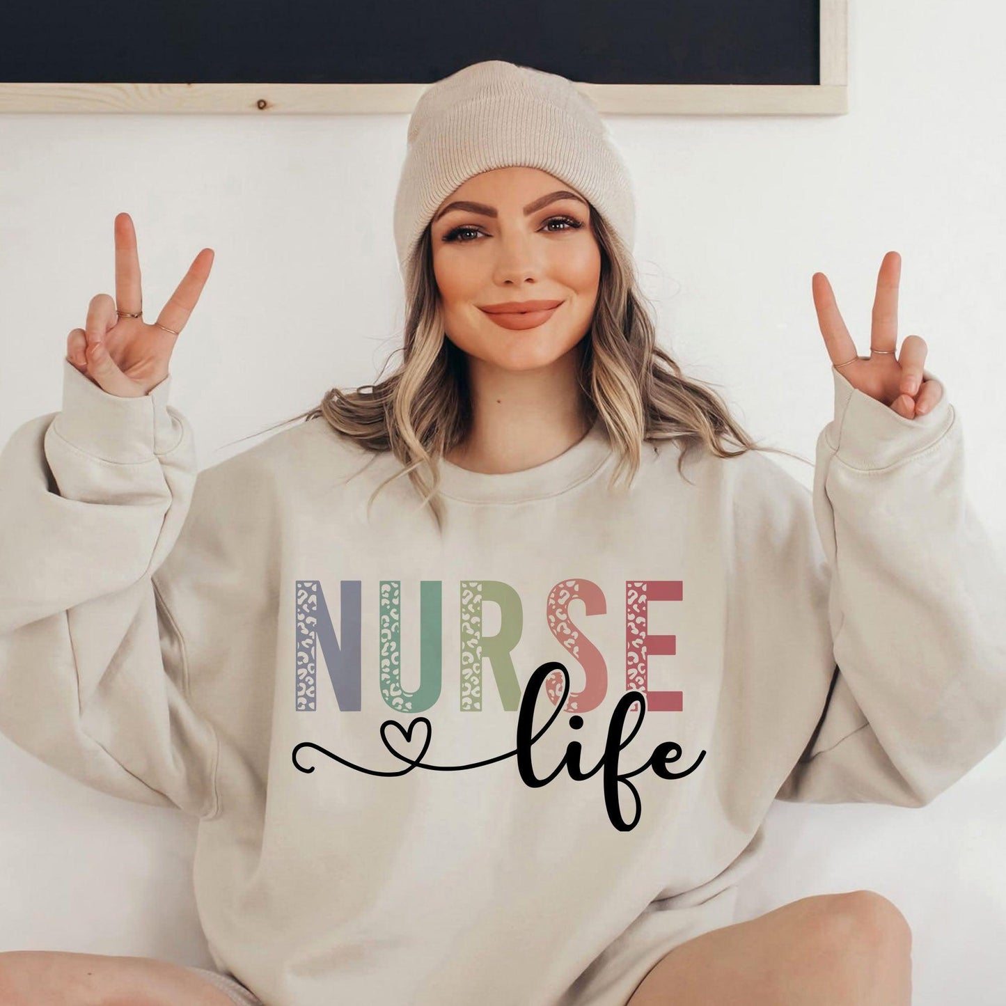 Krankenschwester Life Leopard Sweatshirt - Geschenk für Krankenschwester - GiftHaus