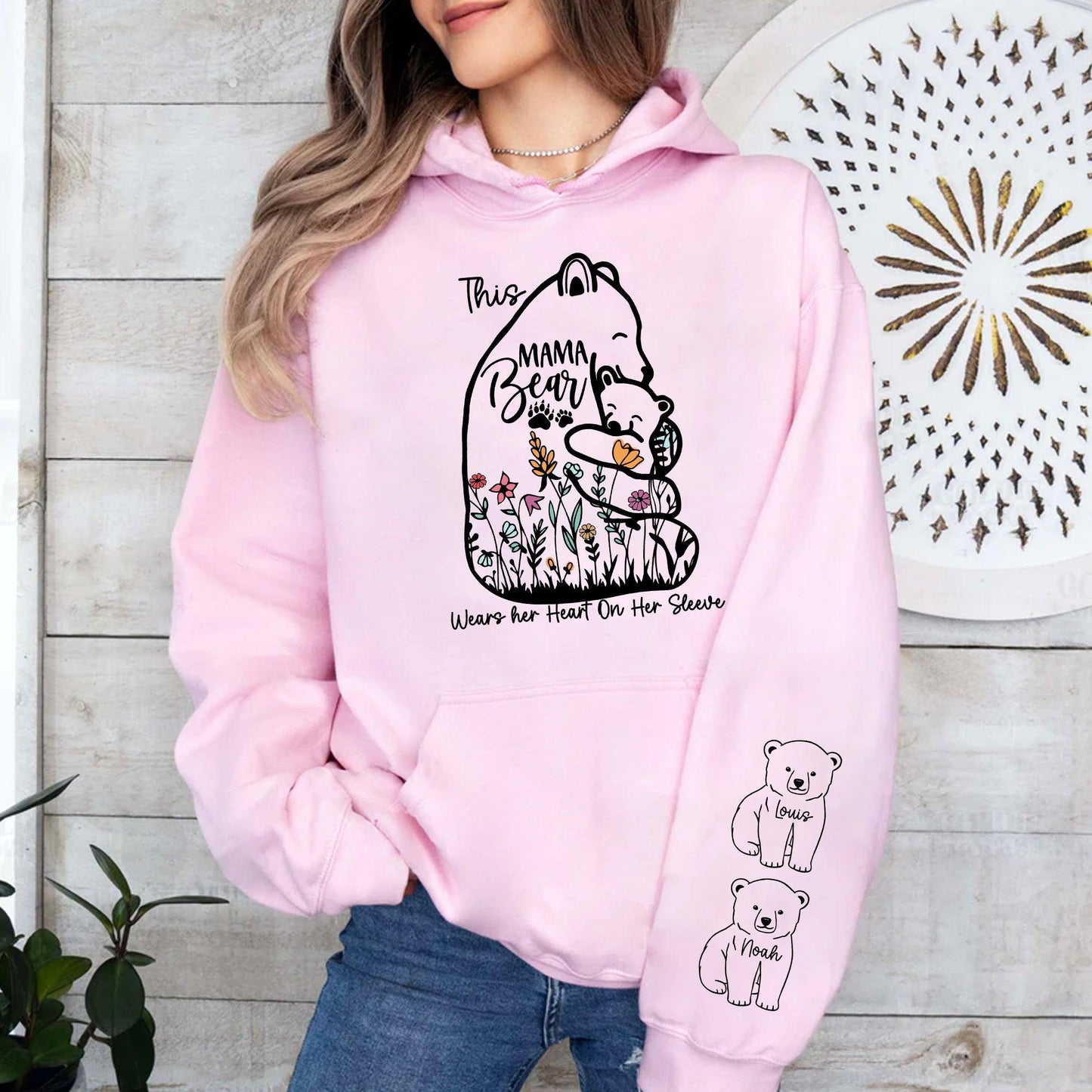 Mama Bear Sweatshirt mit Namen - Geschenk für Mama - GiftHaus
