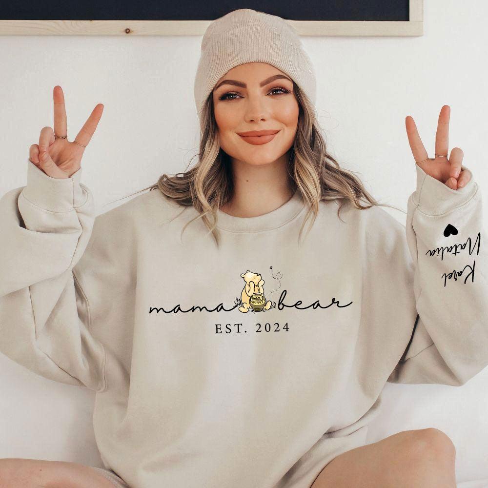 Mama Bear Sweatshirt - Personalisiertes Familienliebe Design mit Ihrem Spezialjahr - GiftHaus