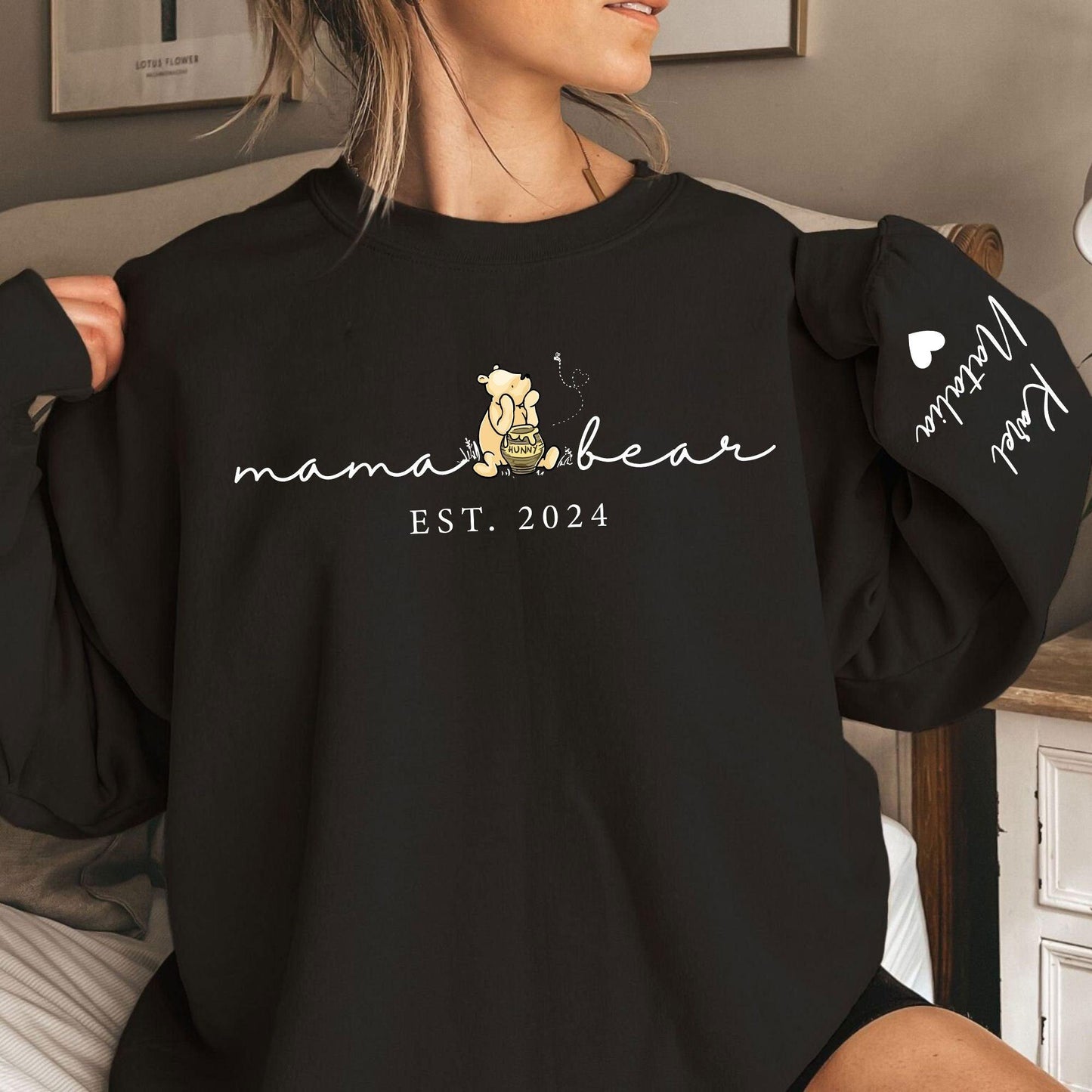 Mama Bear Sweatshirt - Personalisiertes Familienliebe Design mit Ihrem Spezialjahr - GiftHaus