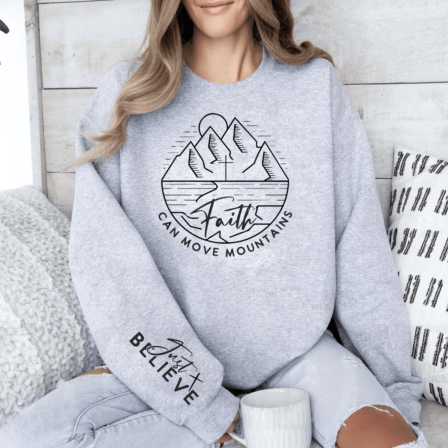 Motivations-Sweatshirt 'Glaube Bewegt Berge' - Kraftvolles Design - GiftHaus