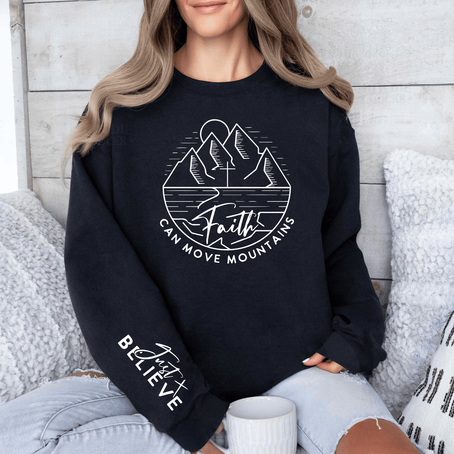 Motivations-Sweatshirt 'Glaube Bewegt Berge' - Kraftvolles Design - GiftHaus
