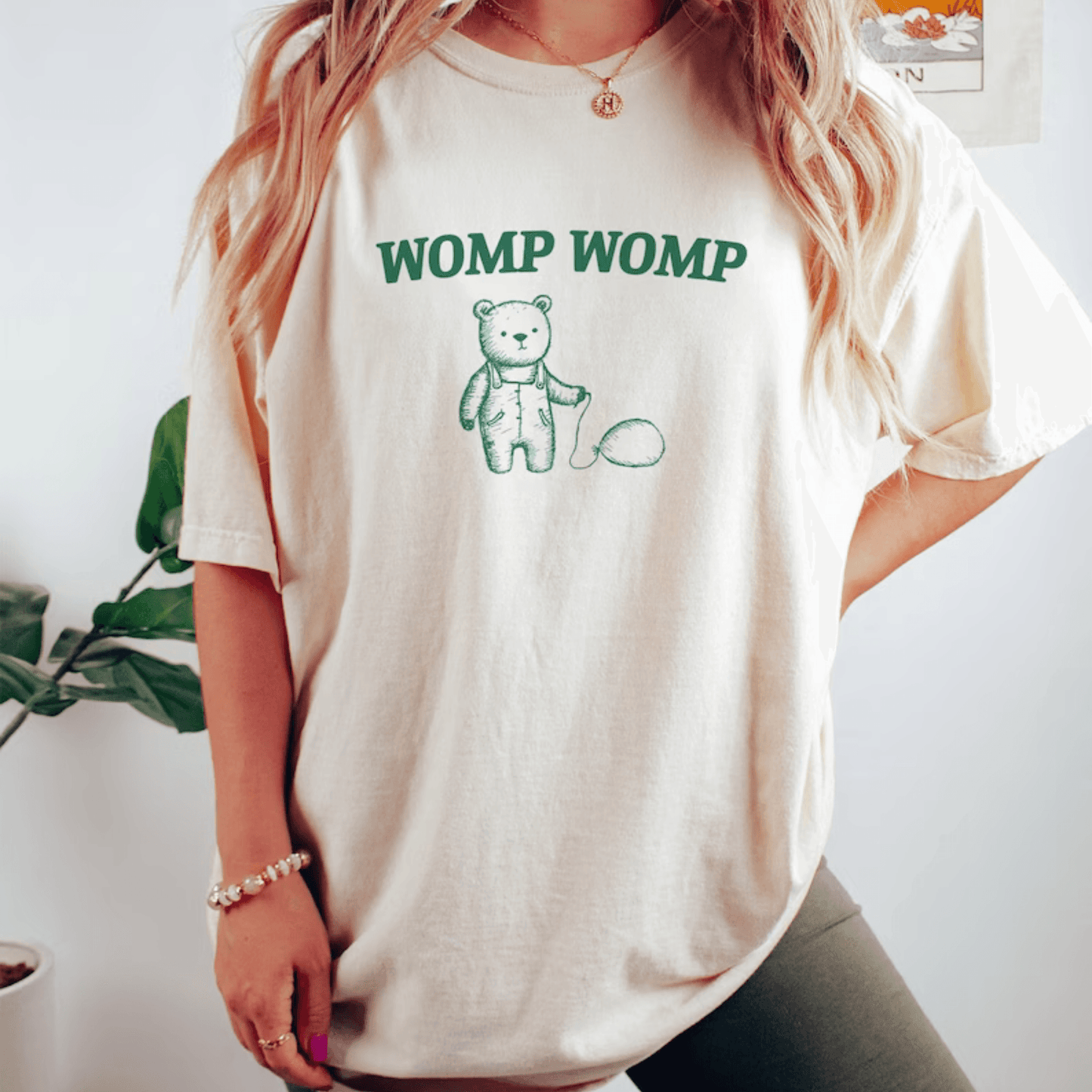 Munterer Bär T-Shirt - Aufmunterndes Geschenk für Freunde - GiftHaus