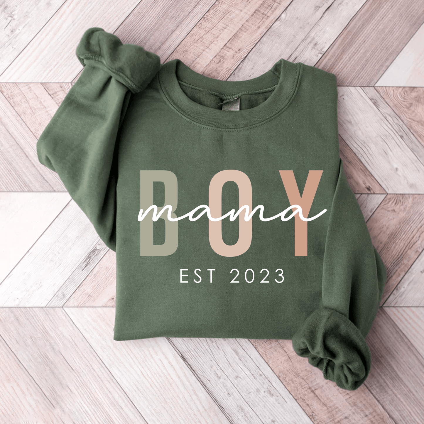Personalisierte Junge Mama Sweatshirt und Shirts - Junge Mama Geschenk - GiftHaus