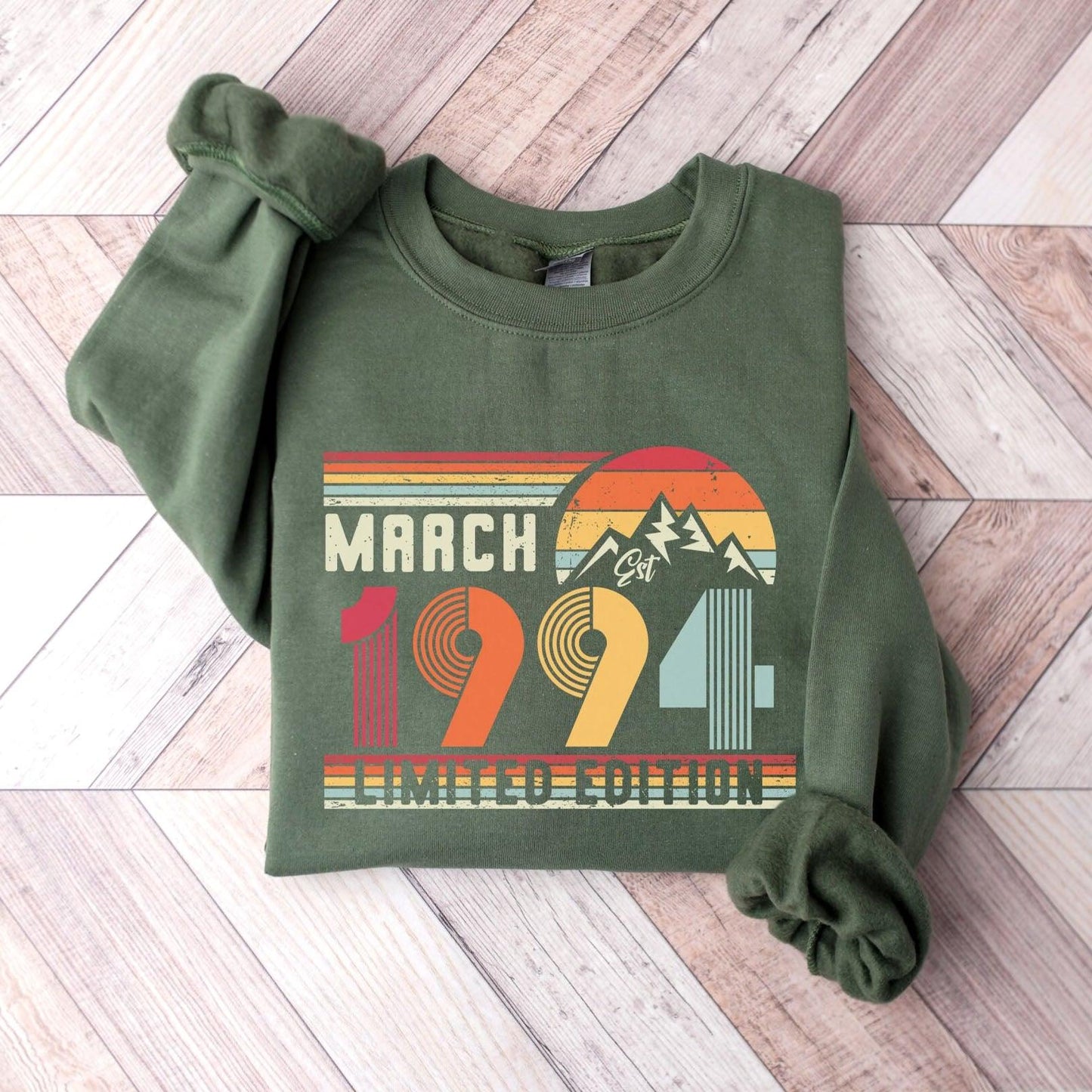 Personalisiertes Geburtstagsjahr Nummer Sweatshirt - Individueller Geburtstagspullover und Hemden - GiftHaus
