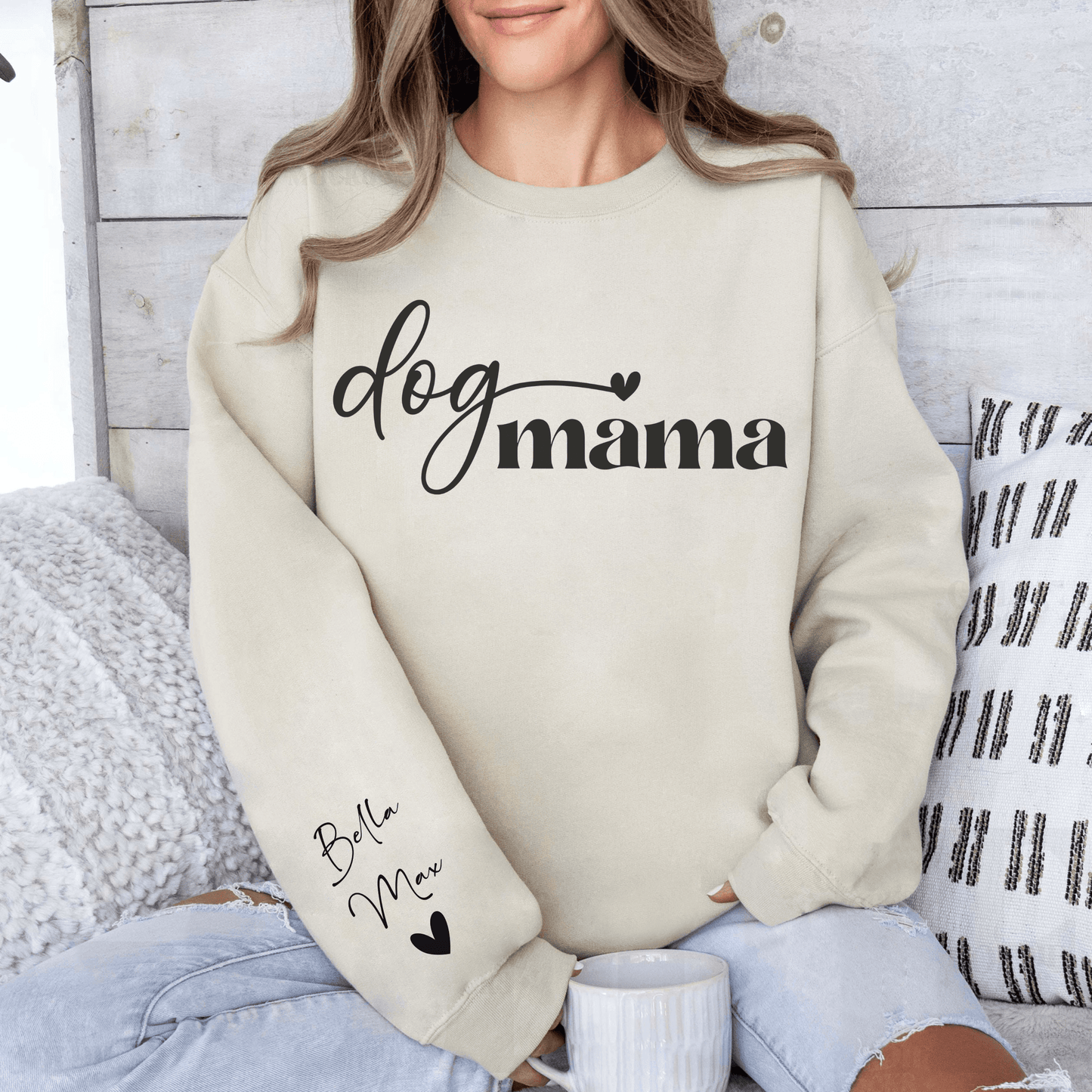Personalisiertes Hundemama-Sweatshirt mit Wunschnamen - Liebevolles Geschenk für Hundefreunde - GiftHaus