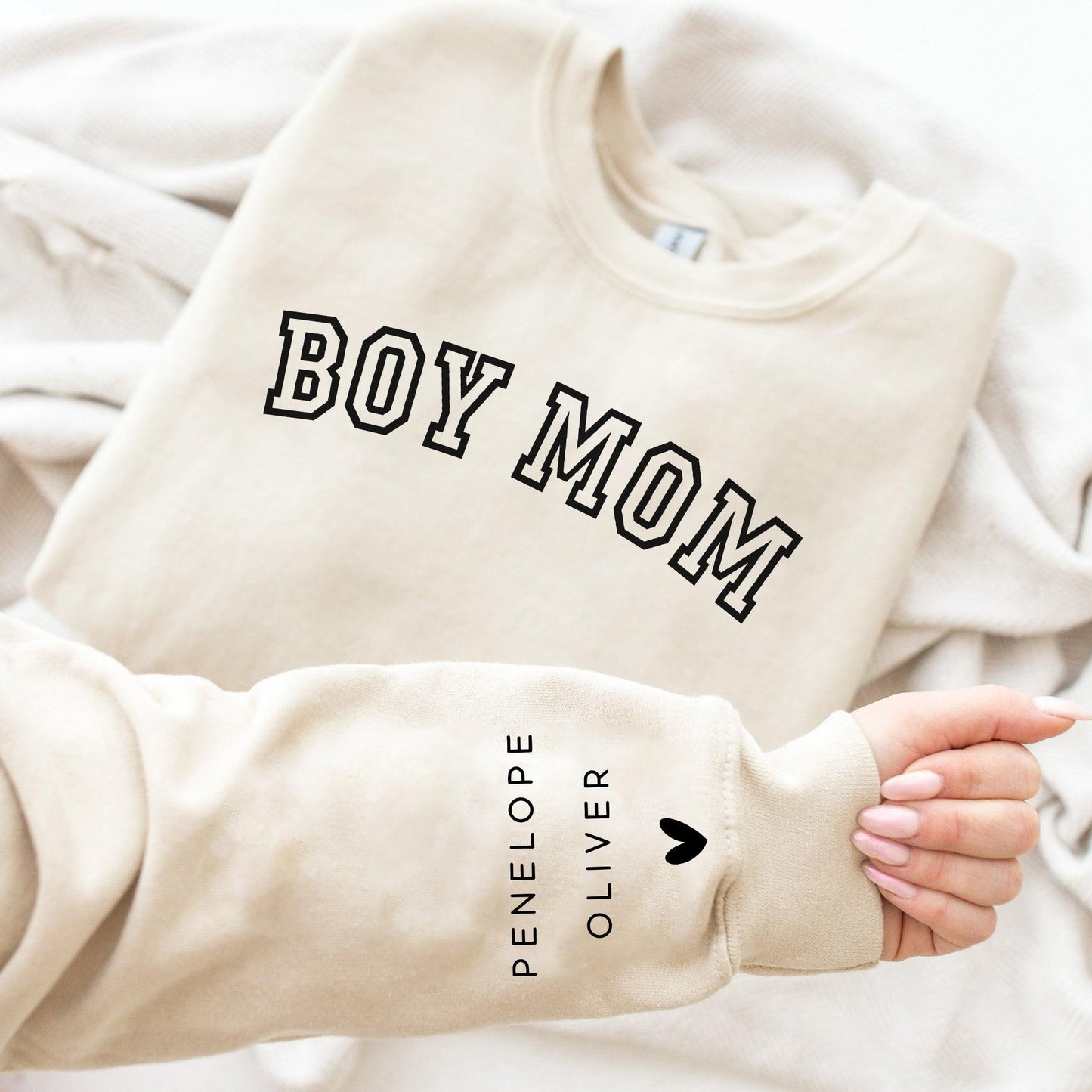 Personalisiertes Jungen Mama Sweatshirt - Geschenk für die Mutter eines Jungen - GiftHaus