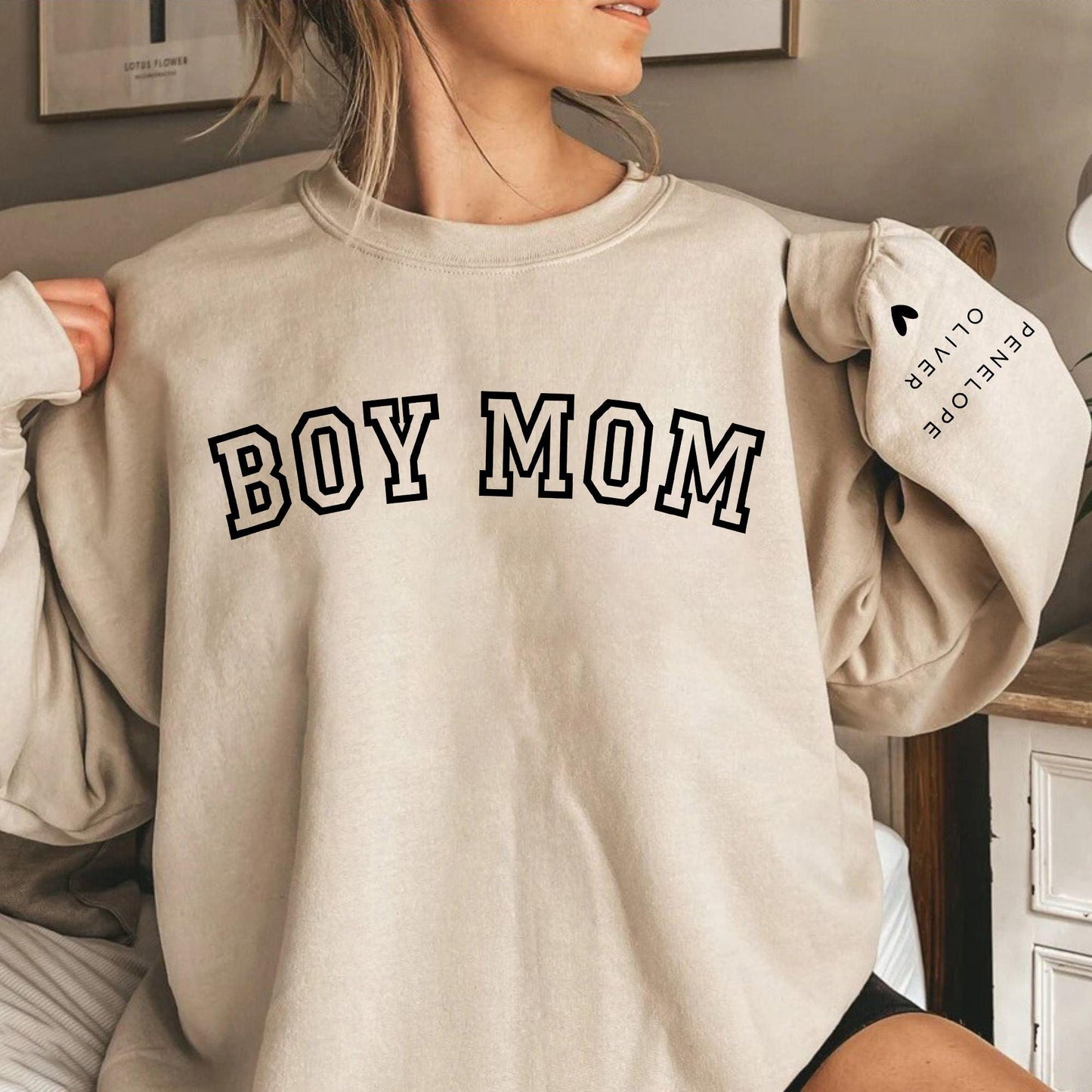 Personalisiertes Jungen Mama Sweatshirt - Geschenk für die Mutter eines Jungen - GiftHaus