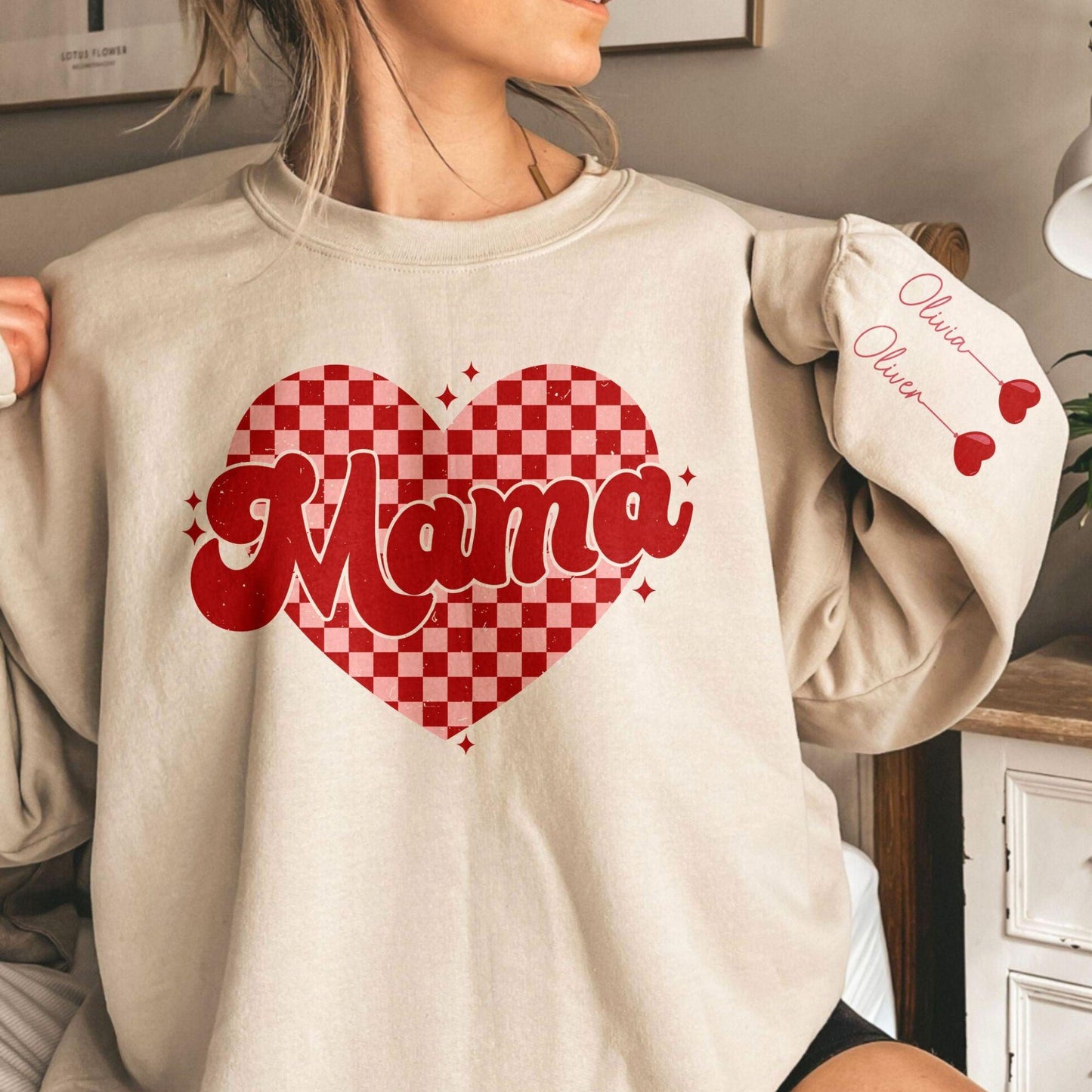Personalisiertes Mama Herz Sweatshirt - GiftHaus