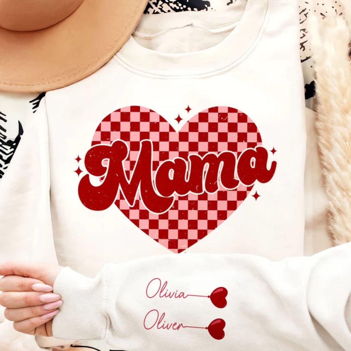 Personalisiertes Mama Herz Sweatshirt - GiftHaus