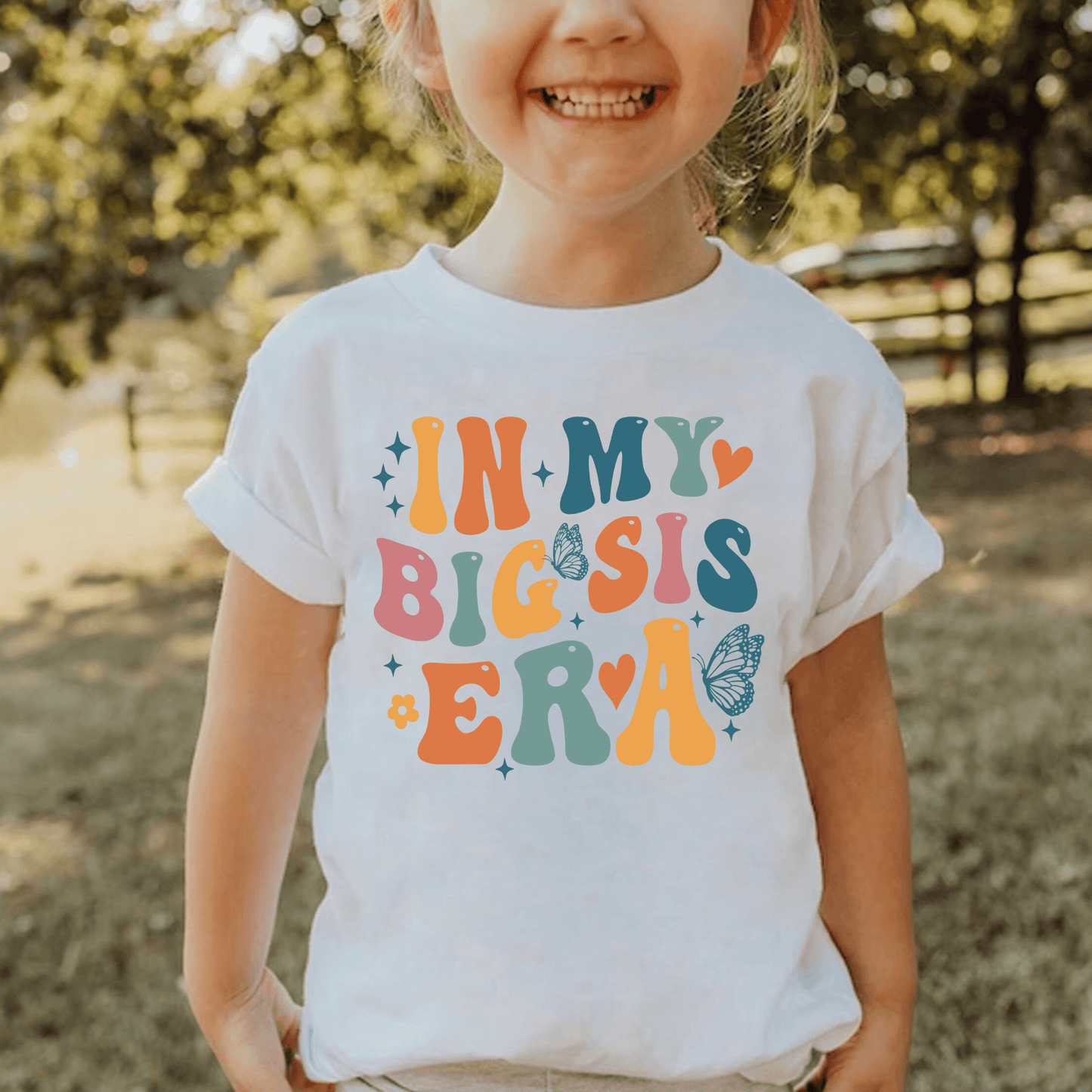 Retro 'Big Sis' Era - Celebrating Sisterhood with Style Tee - GiftHaus