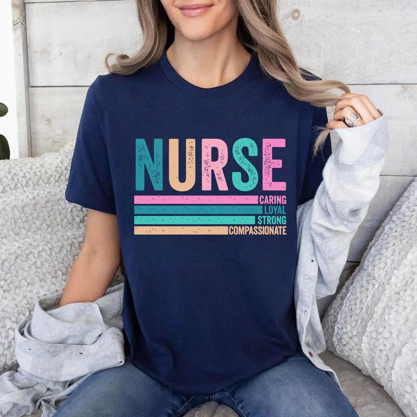 Retro Krankenschwester Sweatshirt und Shirts- Geschenk für Krankenschwester - GiftHaus