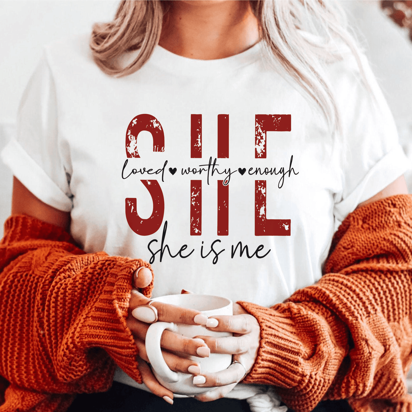 Stärkung Blüht: 'SHE IS ME' - Eine Feier der Selbstliebe und Kraft - GiftHaus