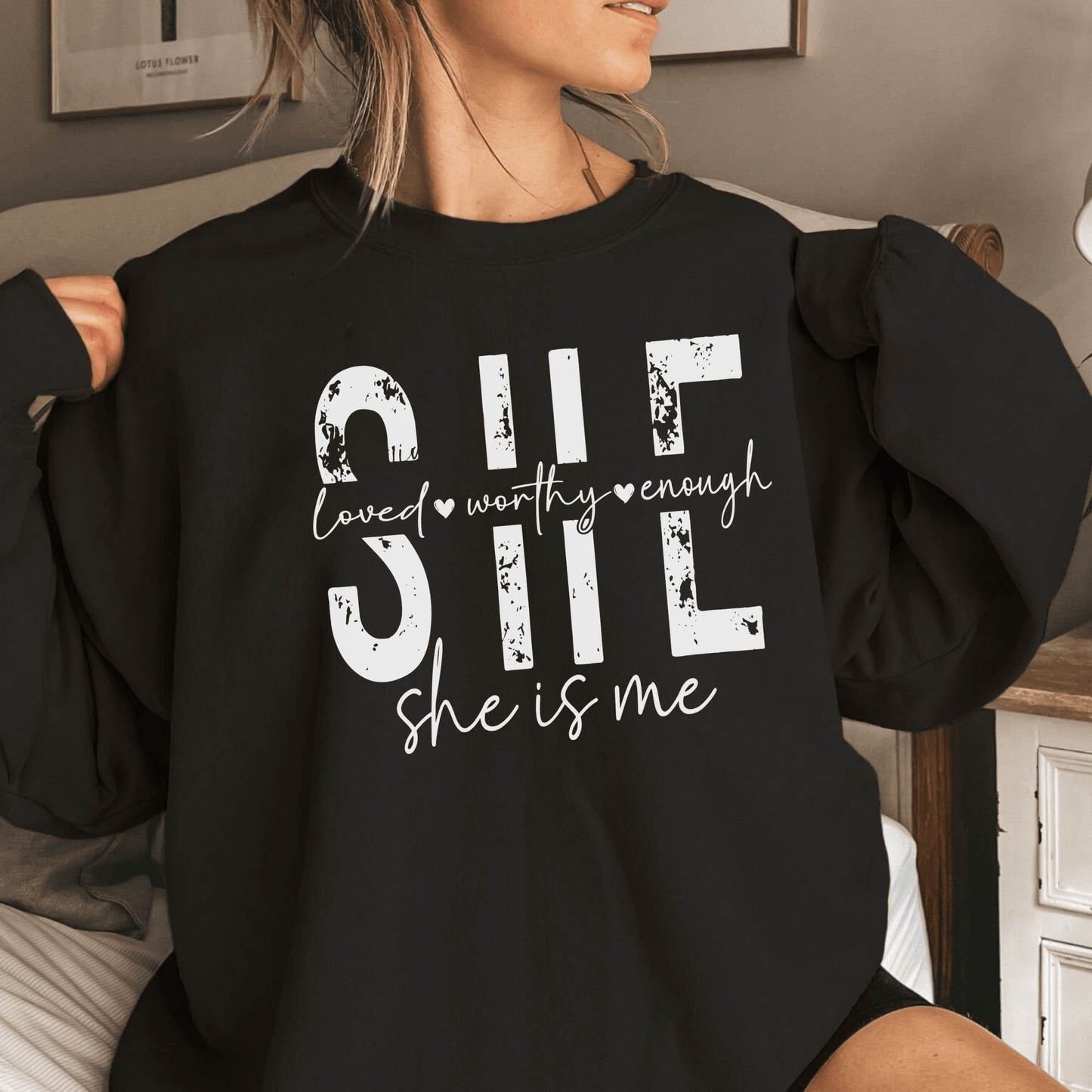 Stärkung Blüht: 'SHE IS ME' - Eine Feier der Selbstliebe und Kraft - GiftHaus