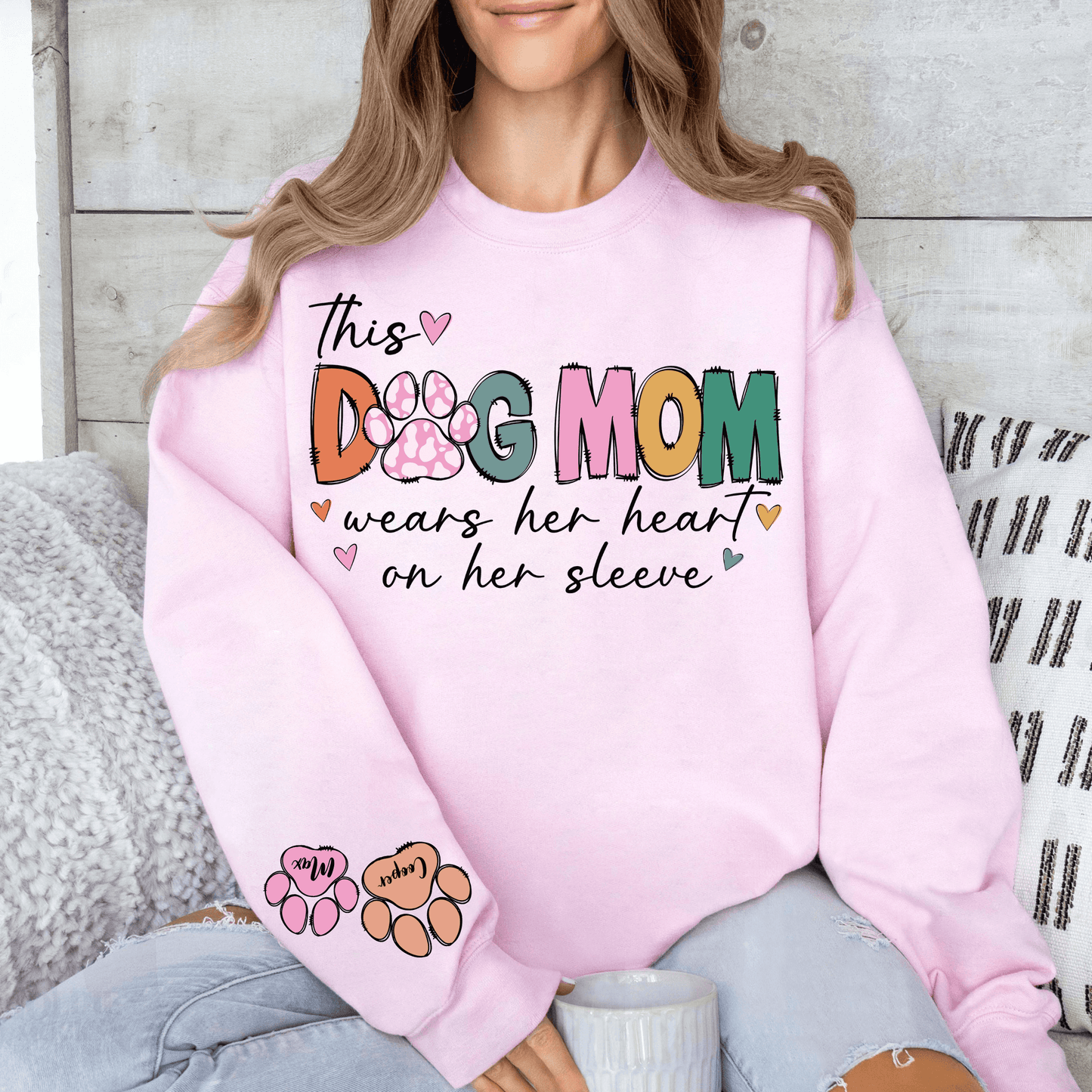 Stolze Hunde-Mama Sweatshirt - Herzensfreude mit Vier Pfoten - Personalisierbar - GiftHaus
