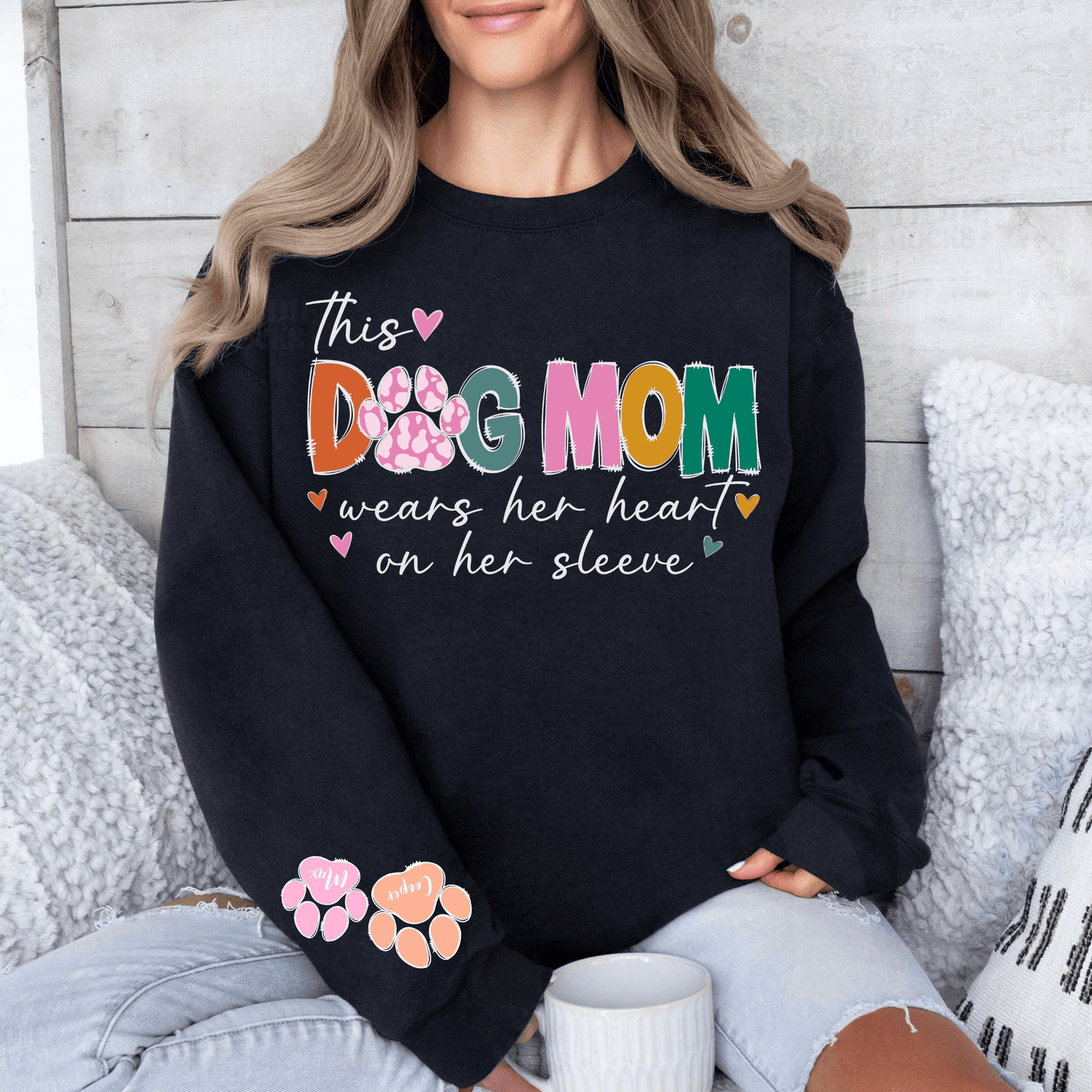 Stolze Hunde-Mama Sweatshirt - Herzensfreude mit Vier Pfoten - Personalisierbar - GiftHaus