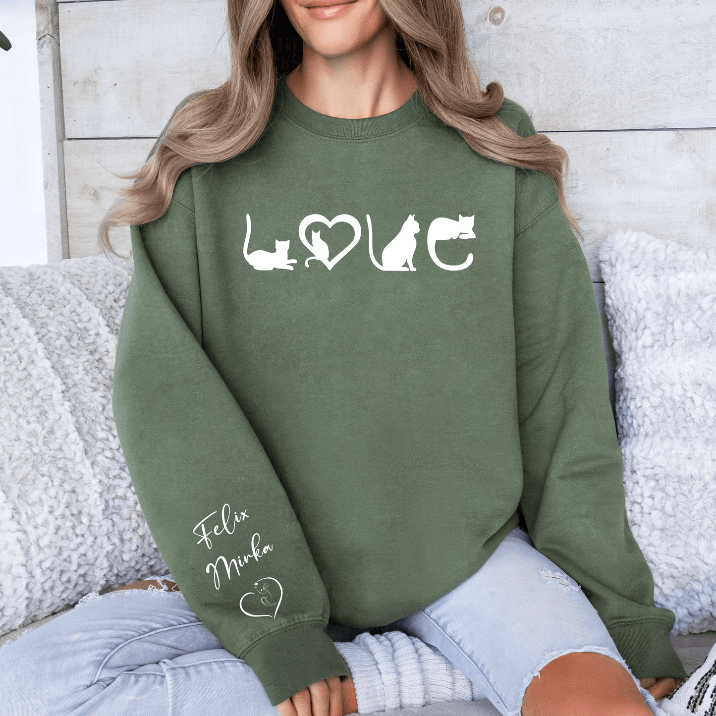 Tierliebe im Herzen - Personalisierter Haustierliebhaber-Pullover - GiftHaus