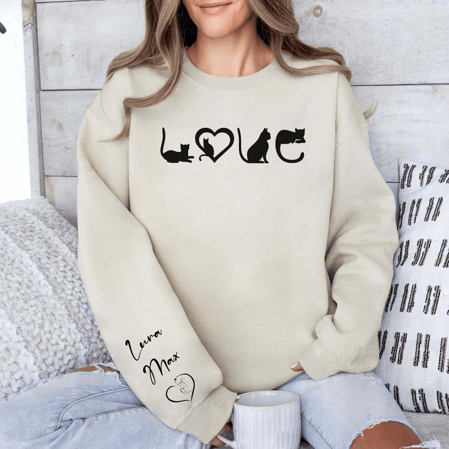 Tierliebe im Herzen - Personalisierter Haustierliebhaber-Pullover - GiftHaus