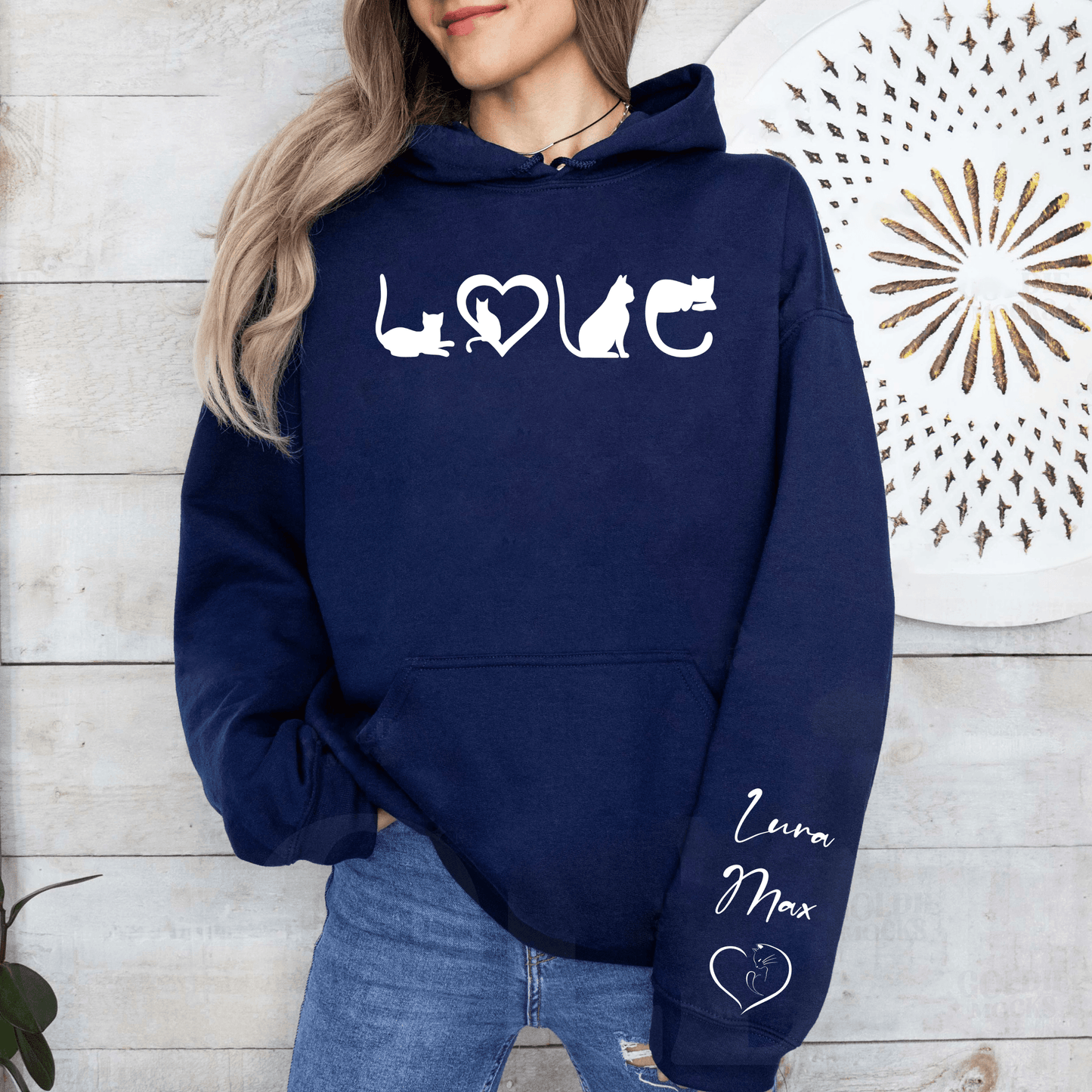 Tierliebe im Herzen - Personalisierter Haustierliebhaber-Pullover - GiftHaus